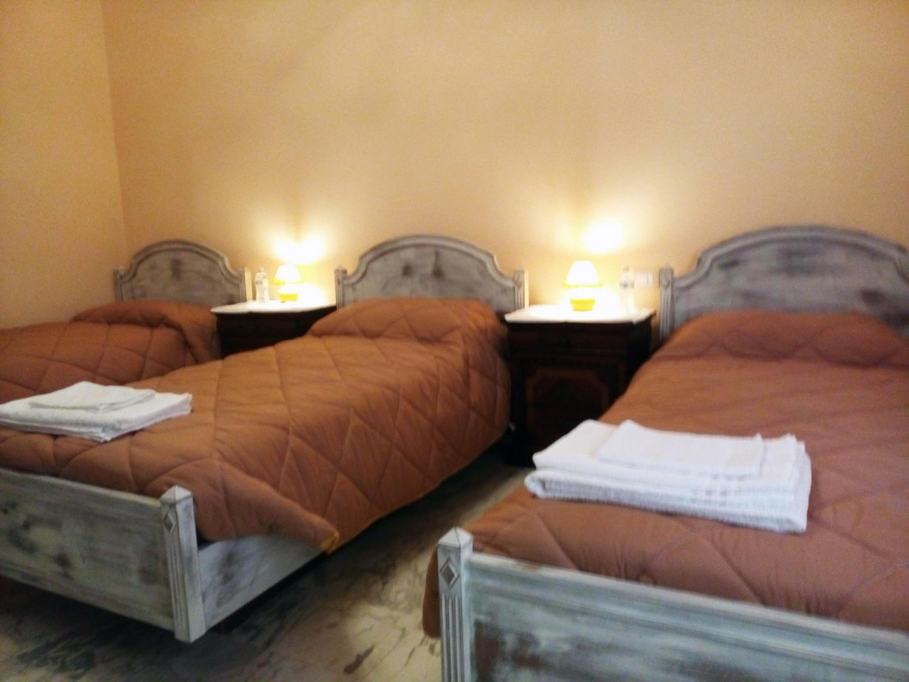 Triple Room with Private Bathroom - Photo 4