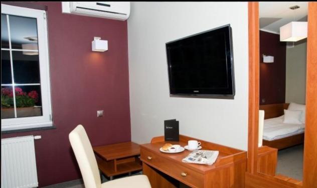 Standard Triple Room - Photo 2