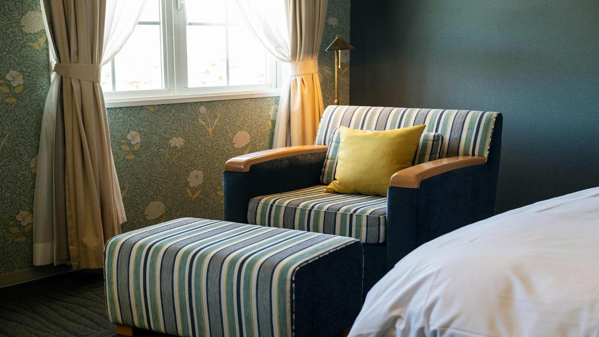 Deluxe Twin Room with Extra Bed - Non-Smoking photo 3