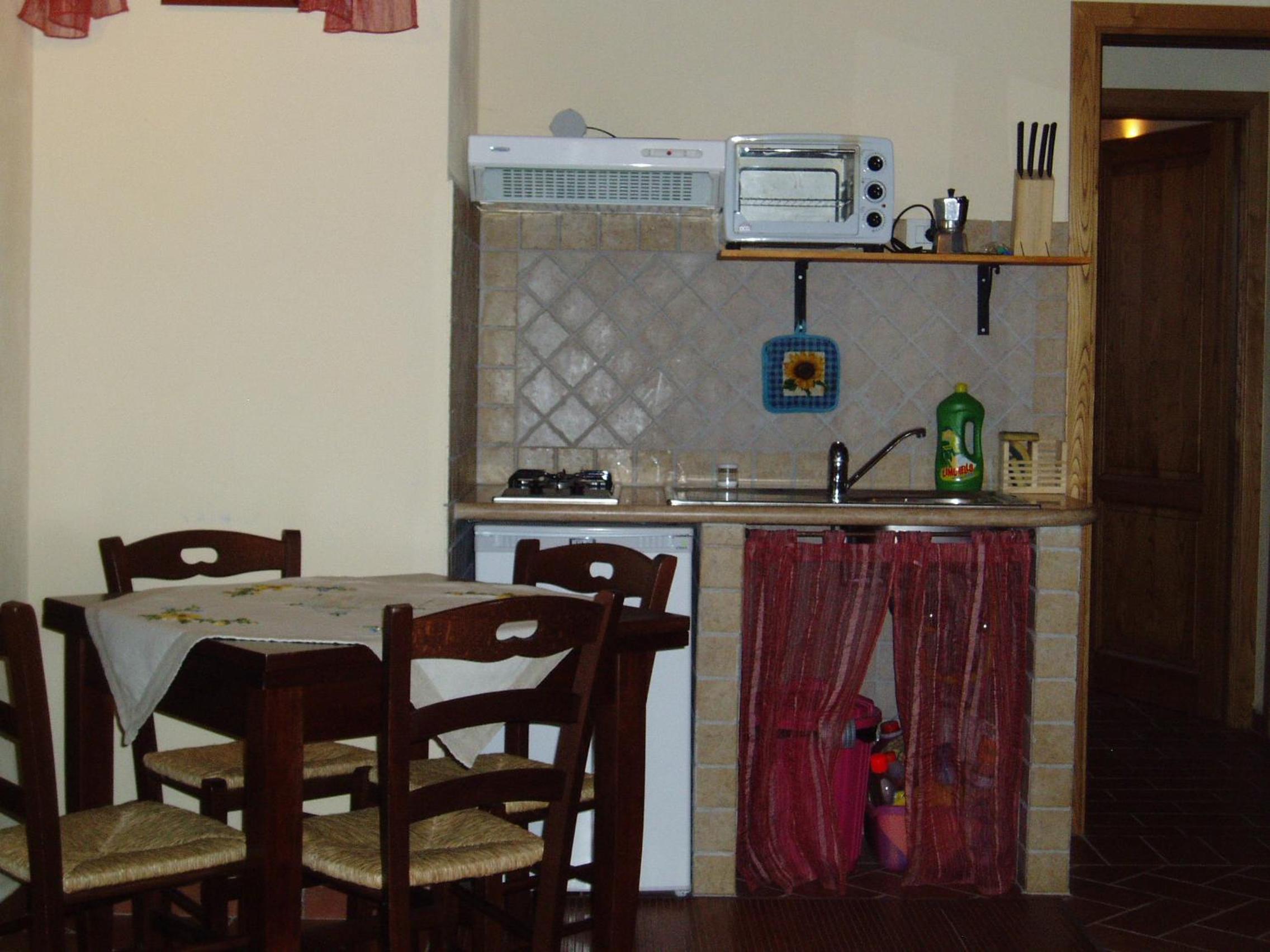 Two-Bedroom House - Photo 14