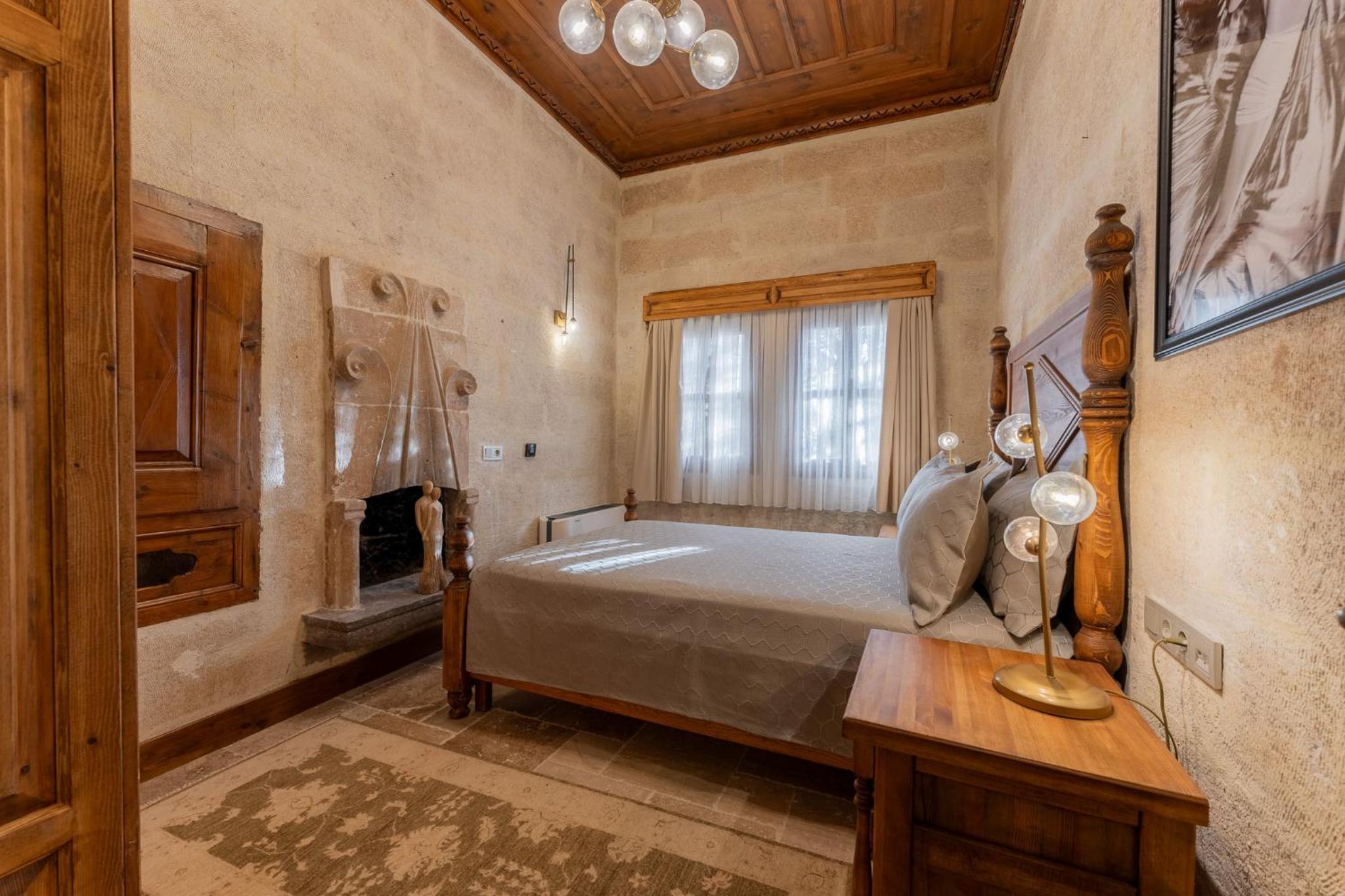Legacy Suite - Photo 21