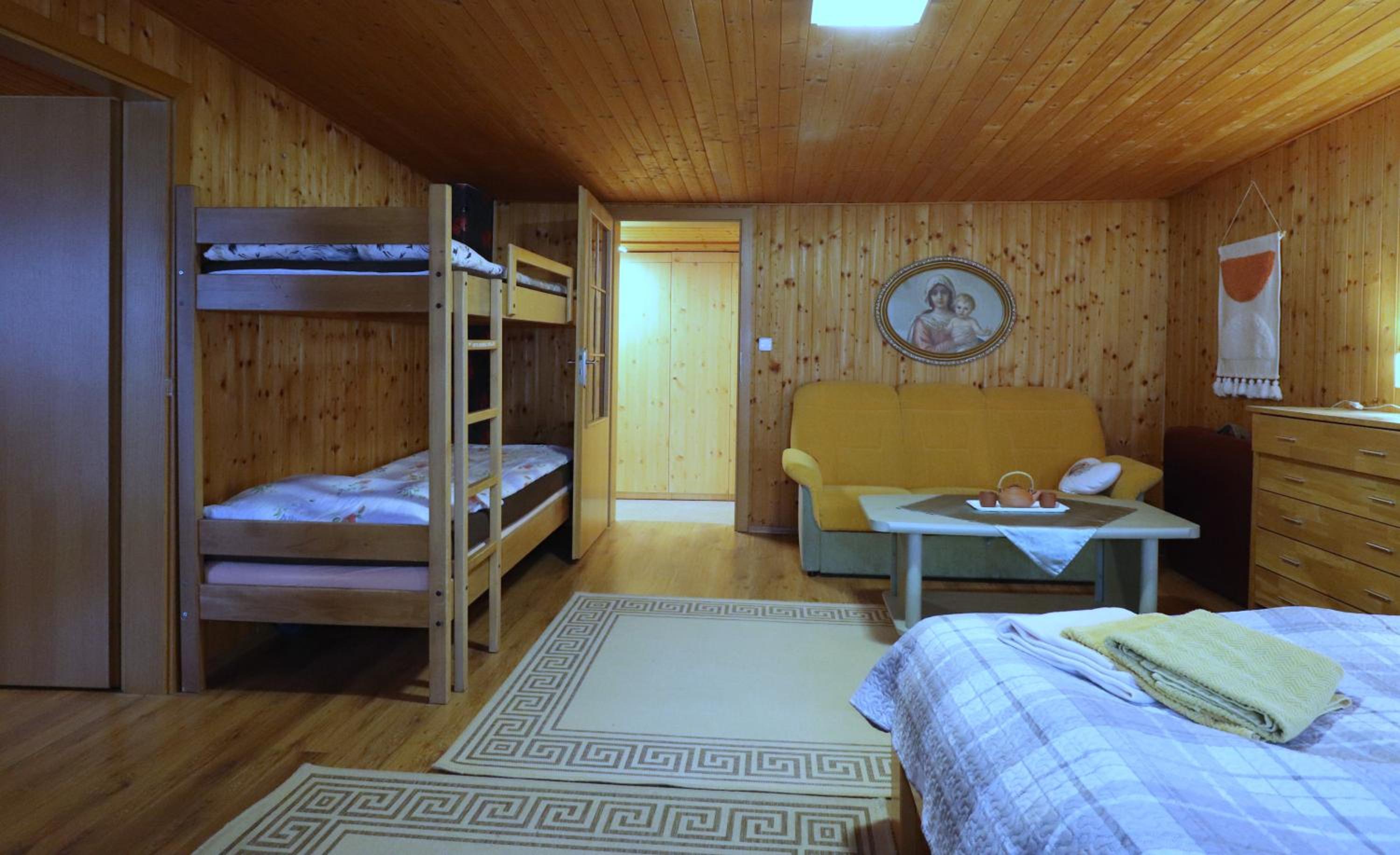 Two-Bedroom Deluxe Apartment with Balcony photo 2