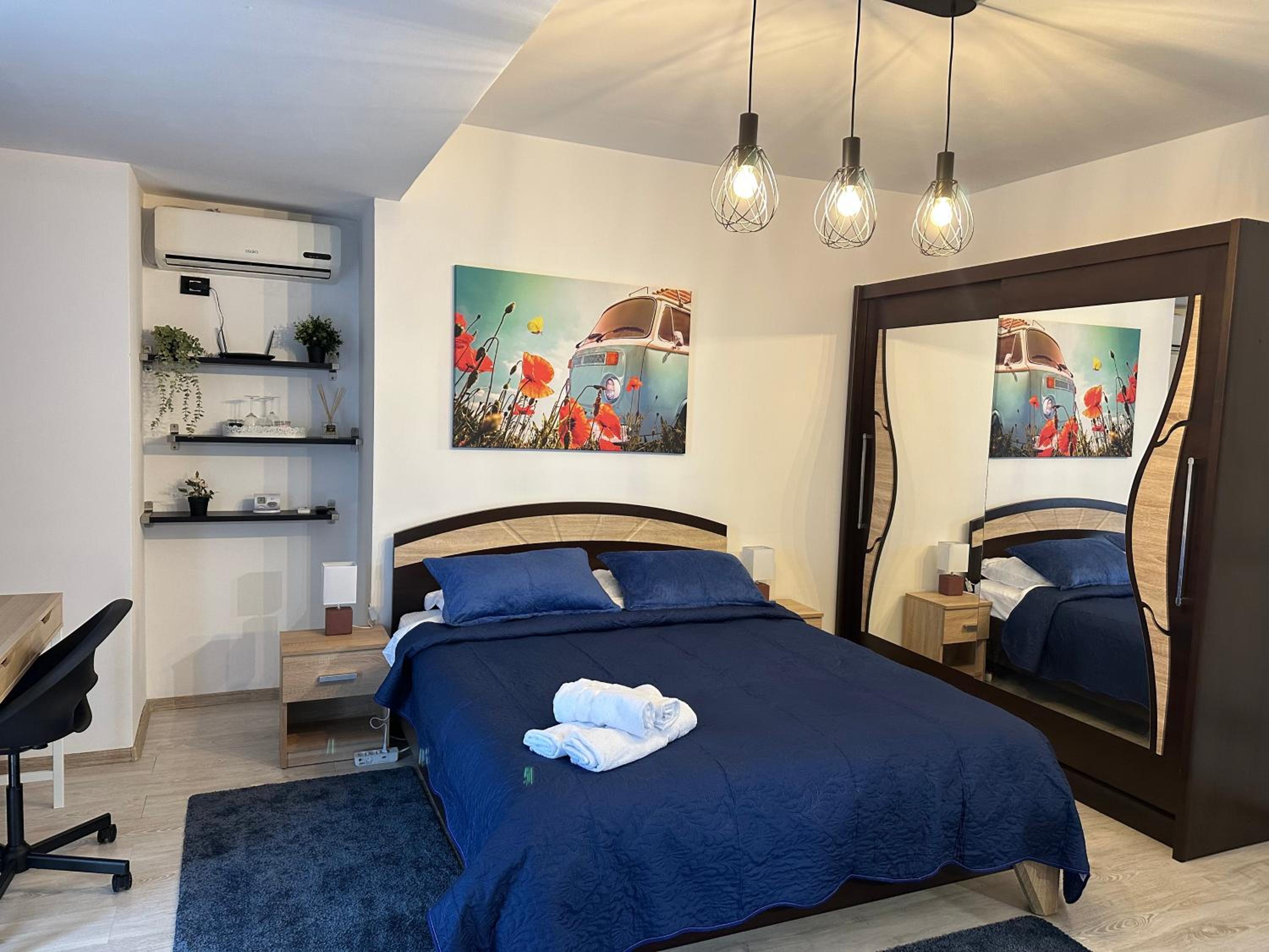 One-Bedroom Deluxe Apartment - Photo 1