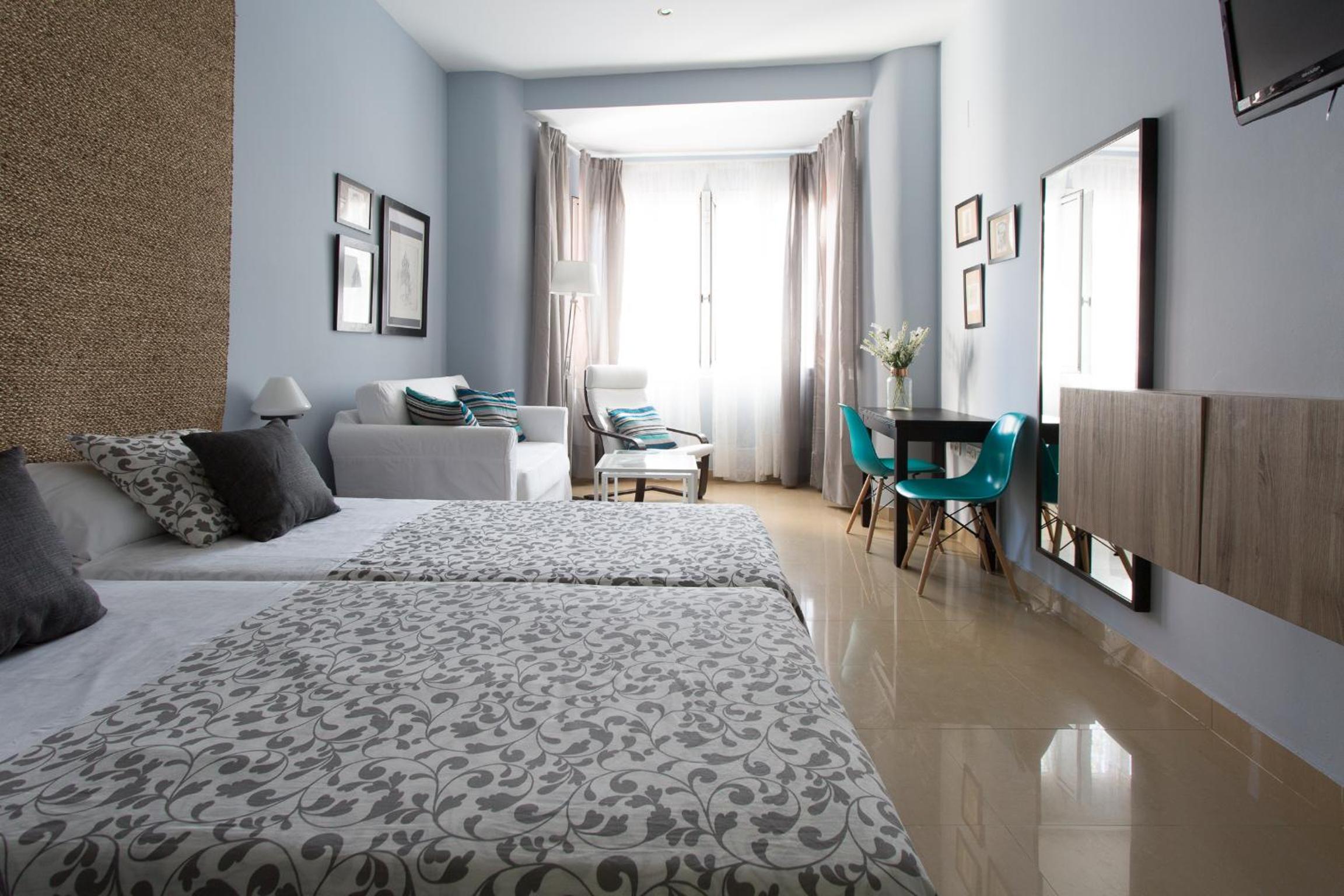 Estudio (3 adultos) - Calle Adolfo Rodríguez Jurado 8 - 2do piso