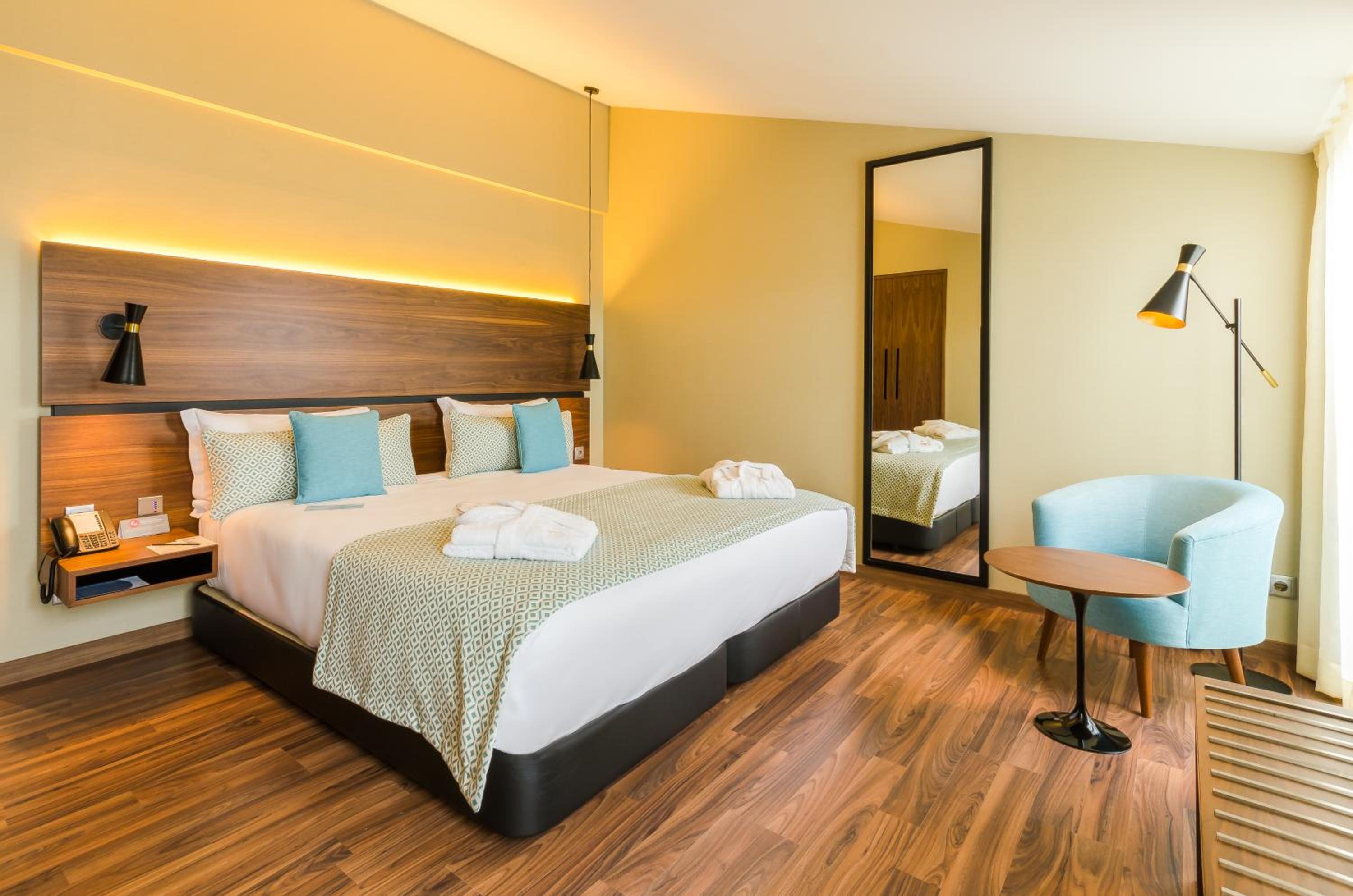 Suite (2 Adults)