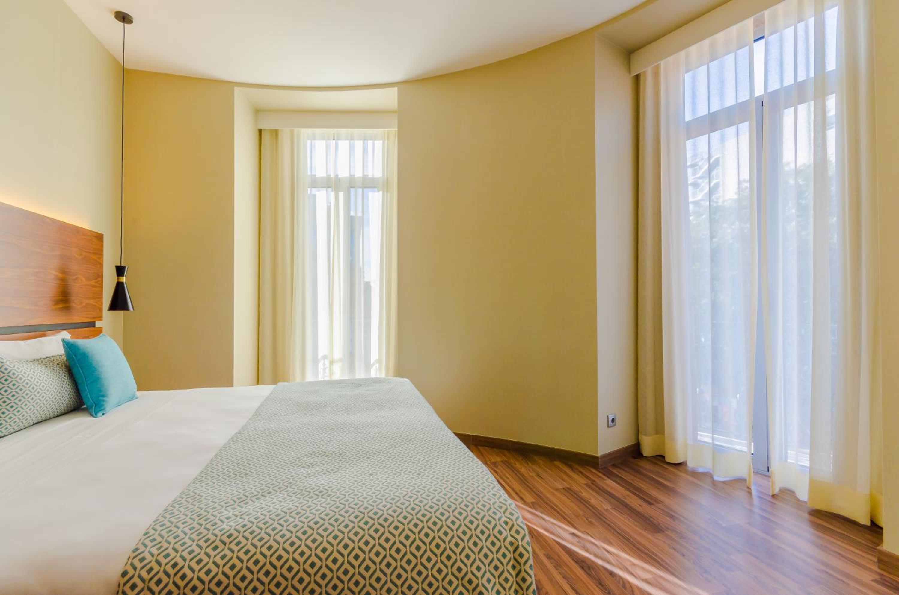 Corner Double Room