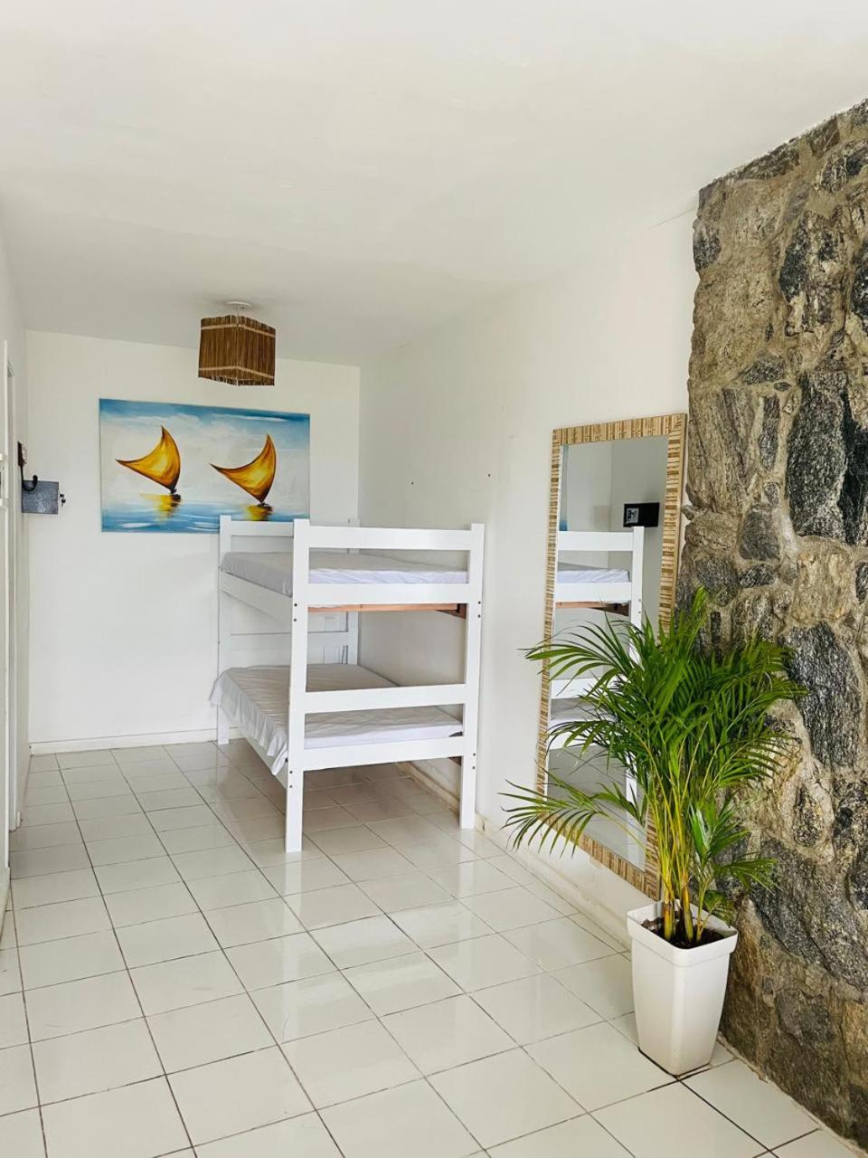 Deluxe Family Suite