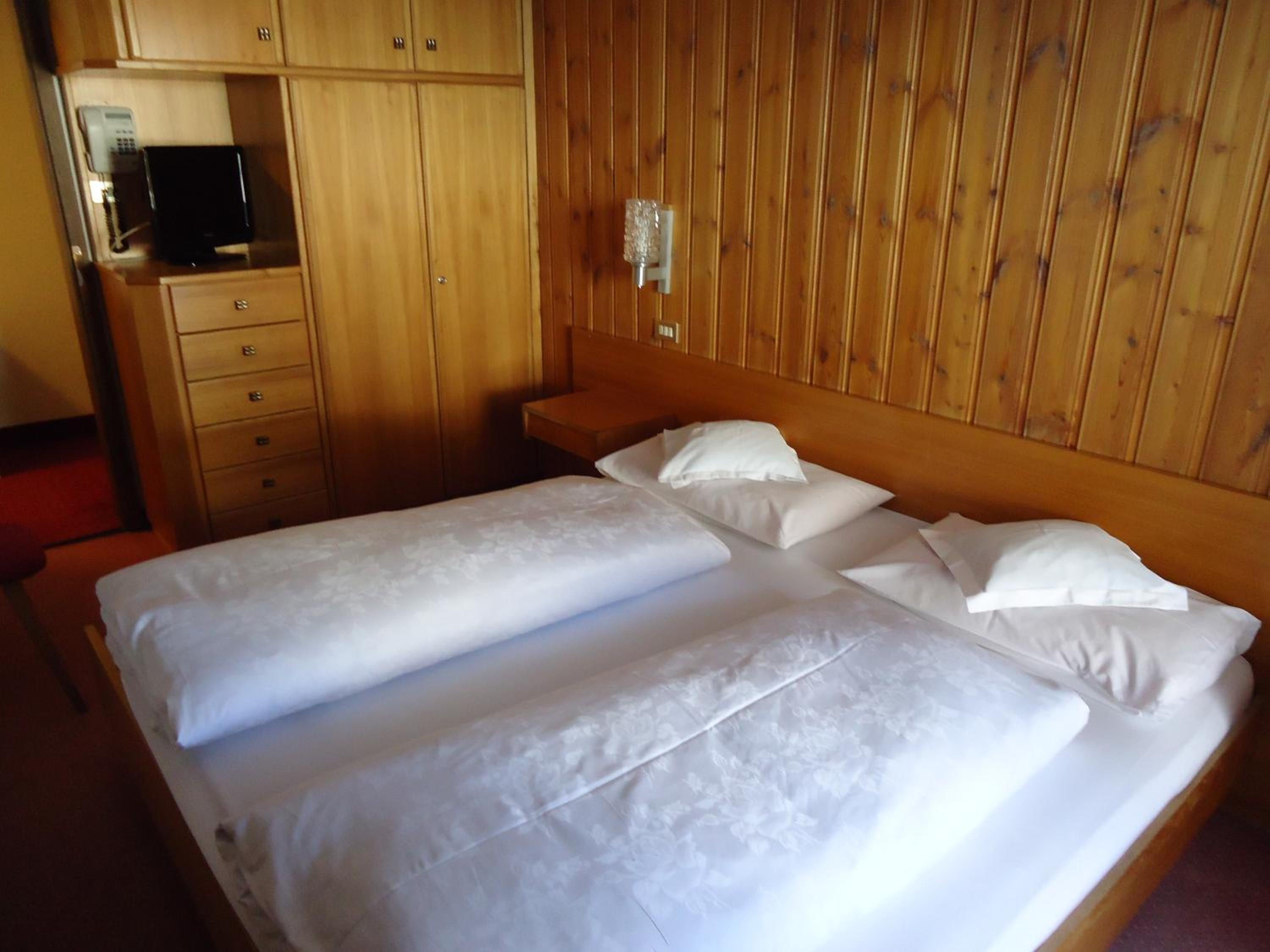 Small Double Room photo 3
