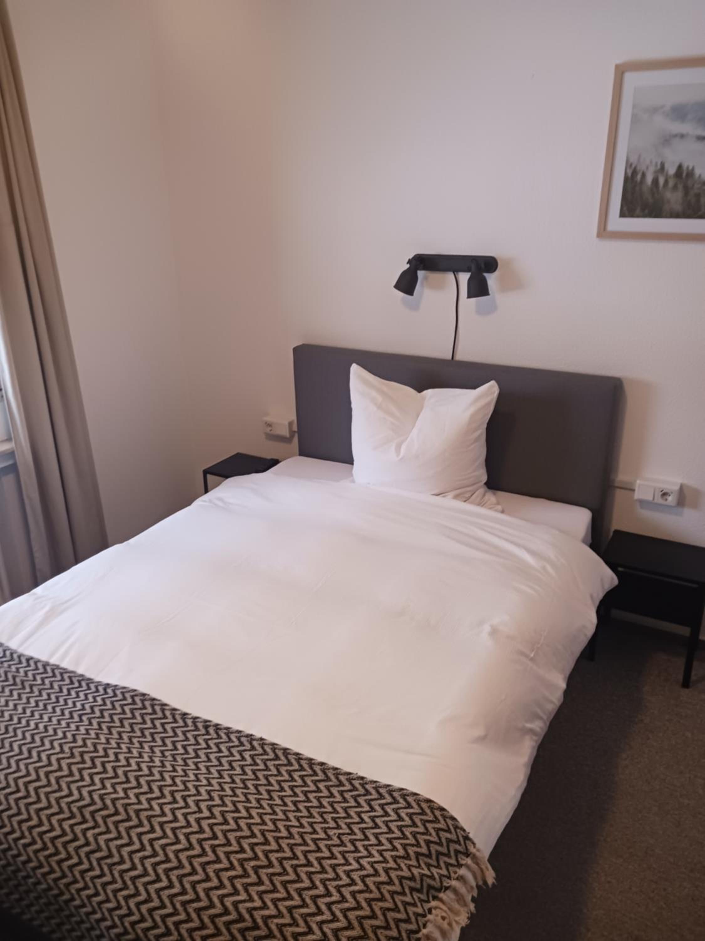 Small Double Room photo 1