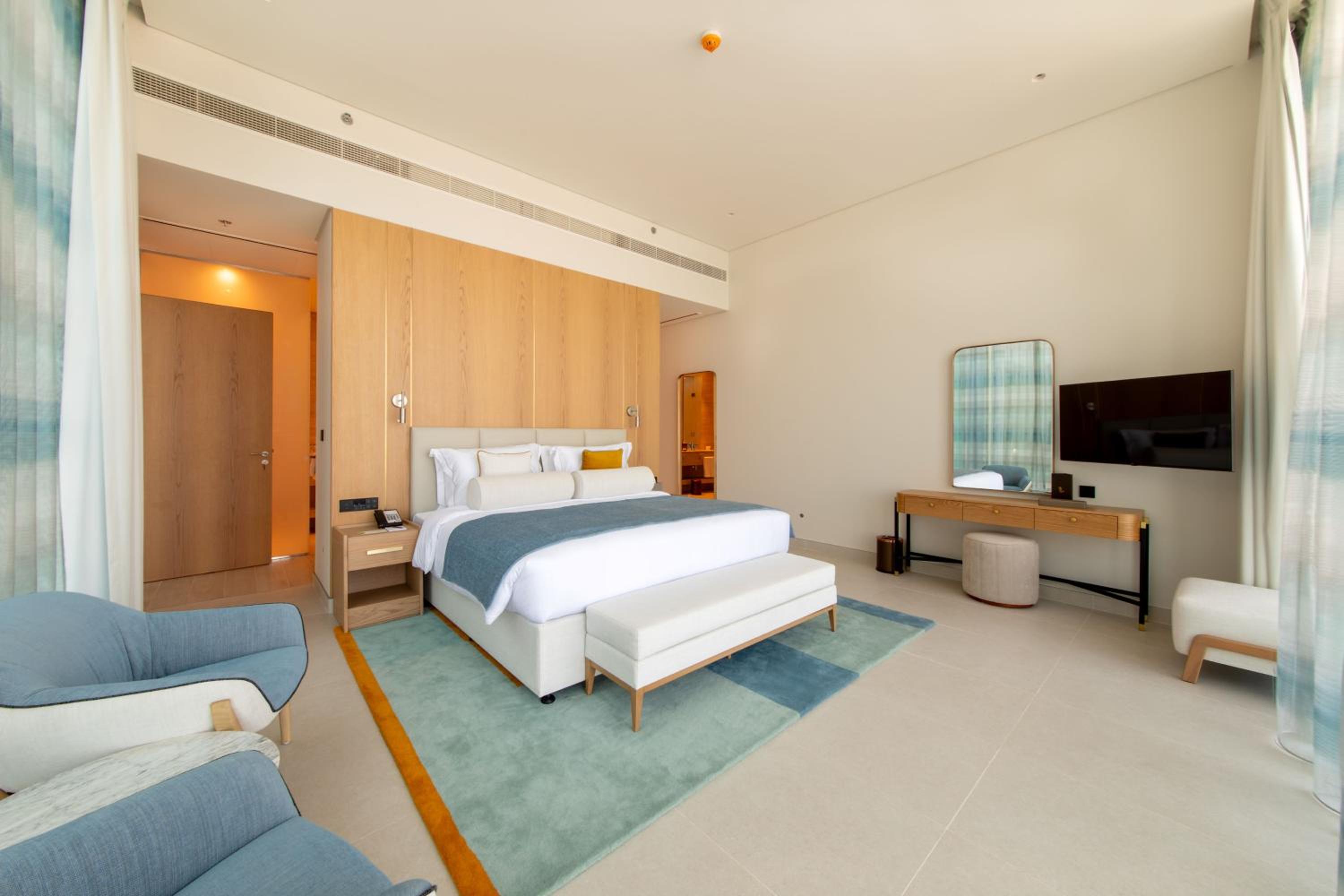 One Bedroom Ocean Villa with Whirlpool