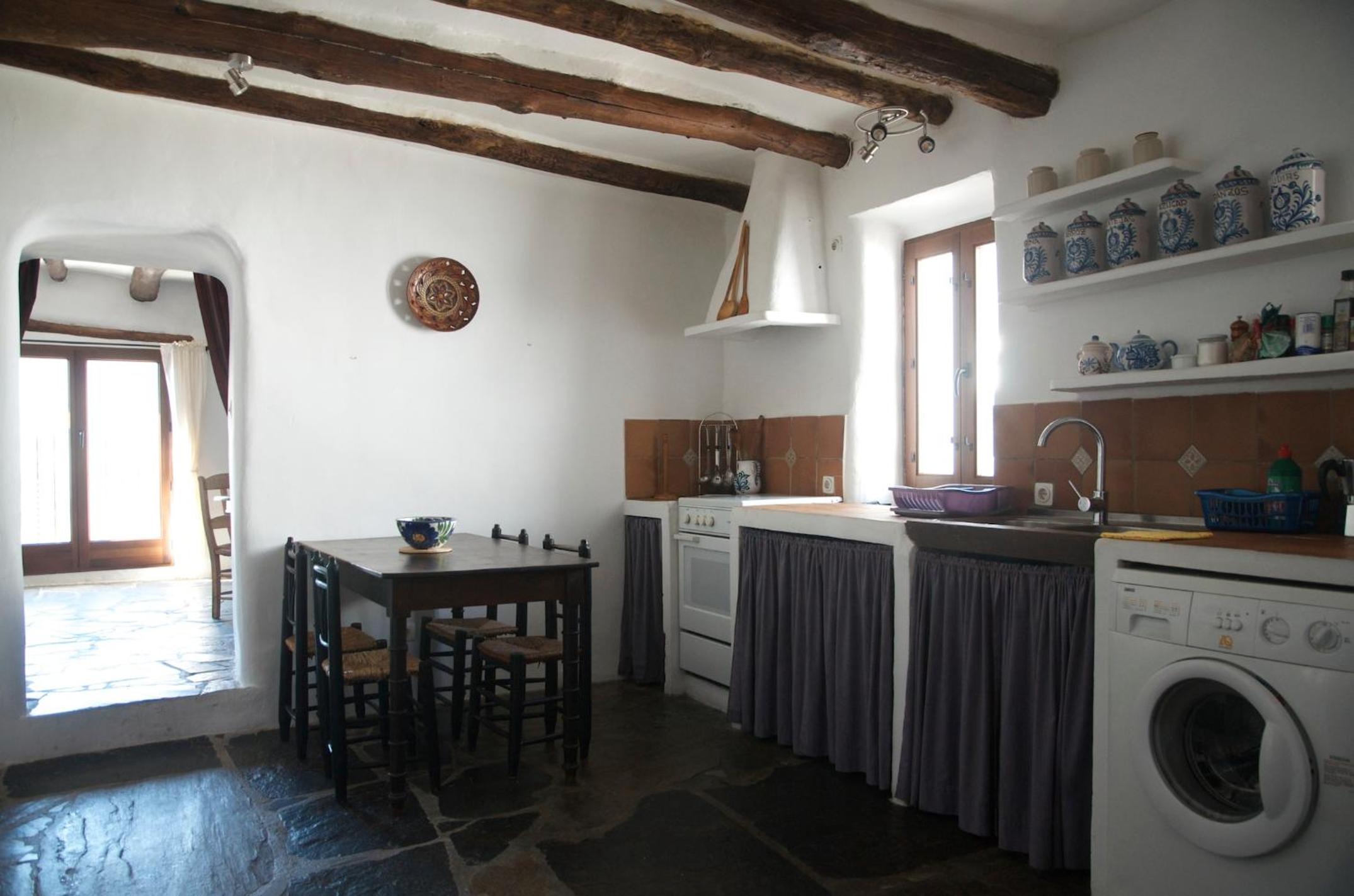 Two-Bedroom House with Terrace photo 2