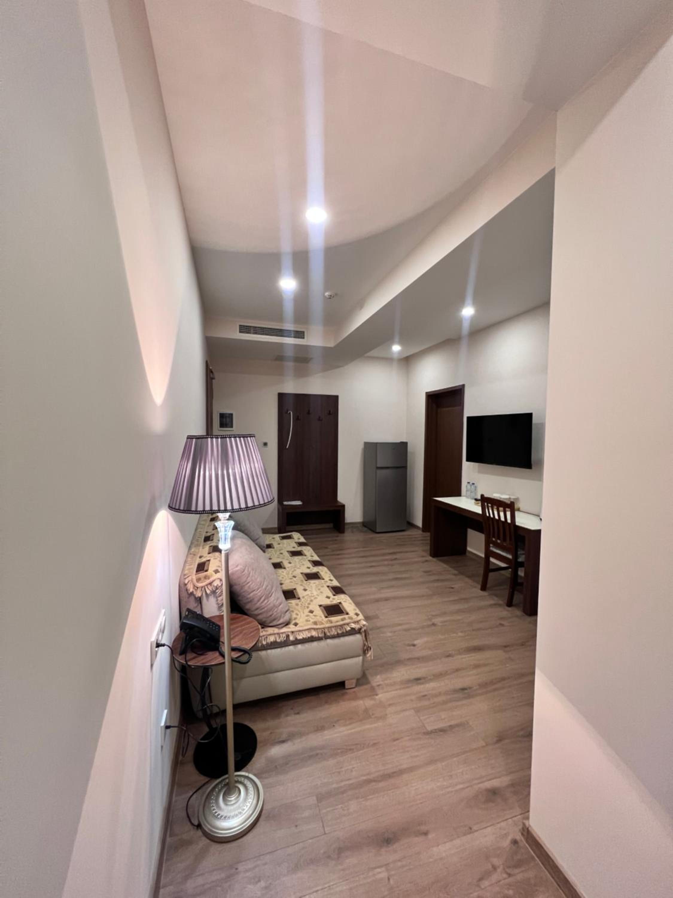 One-Bedroom Apartment with Balcony - Photo 6