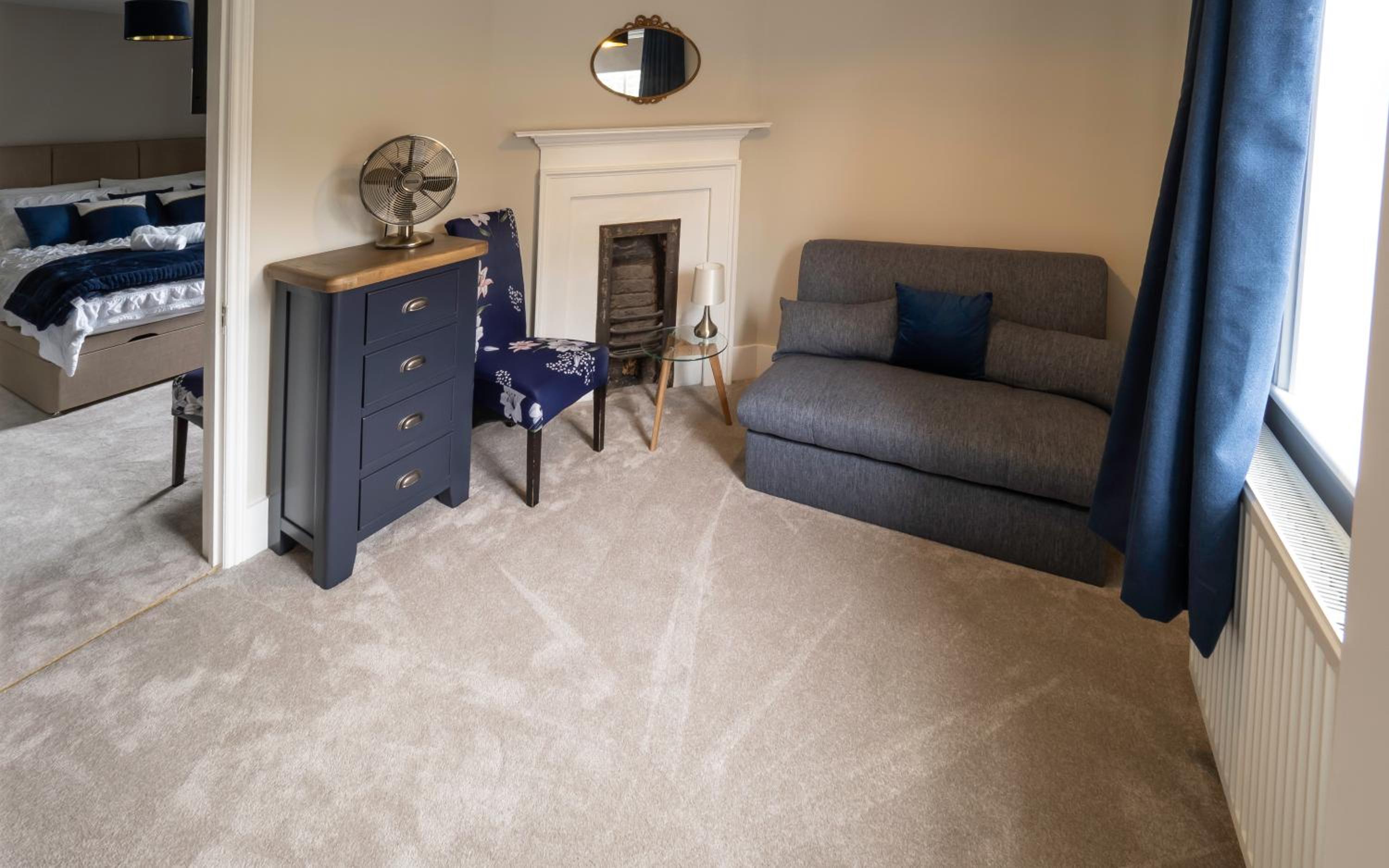 Deluxe King Room photo 2