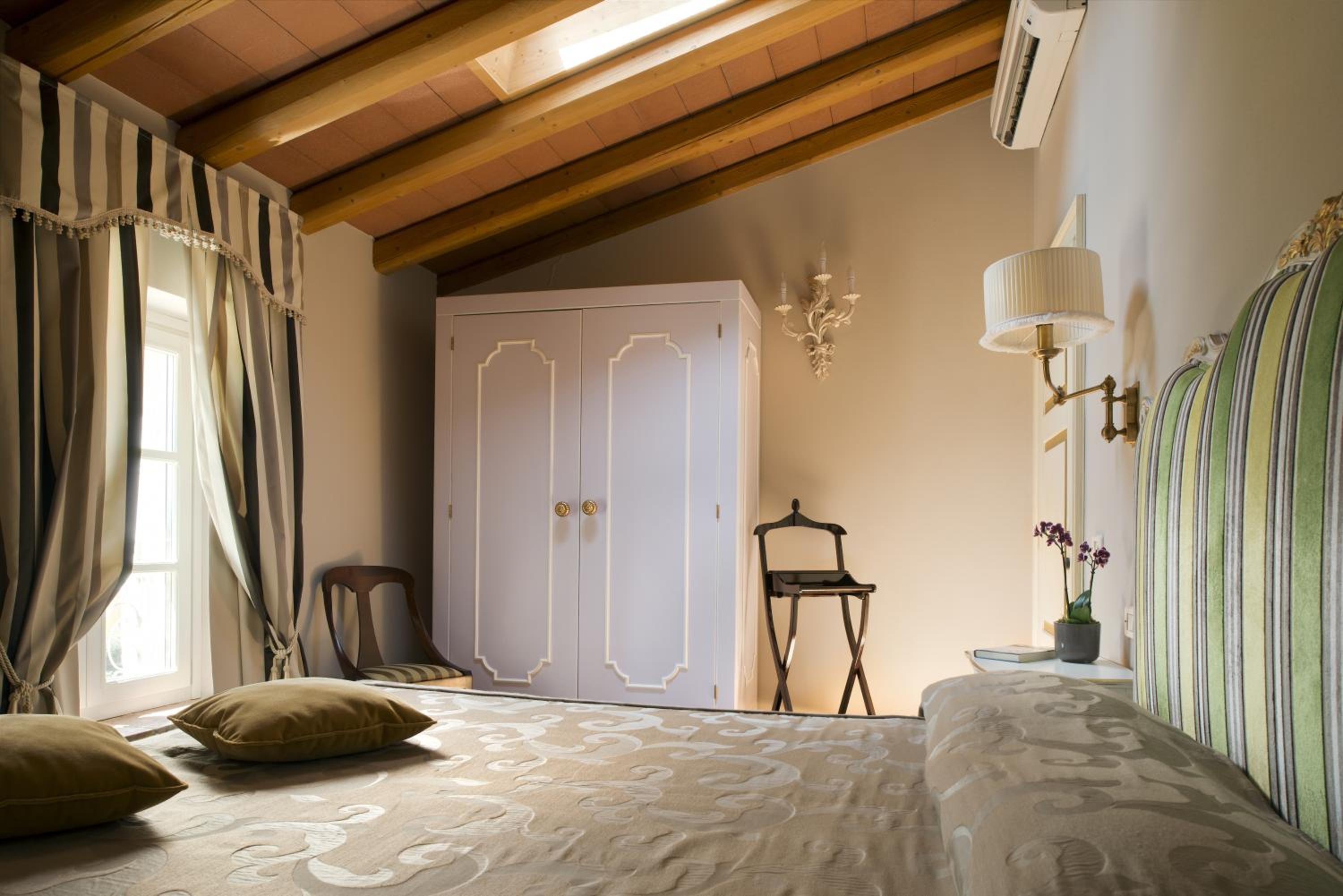 Suite with Garden View photo 3
