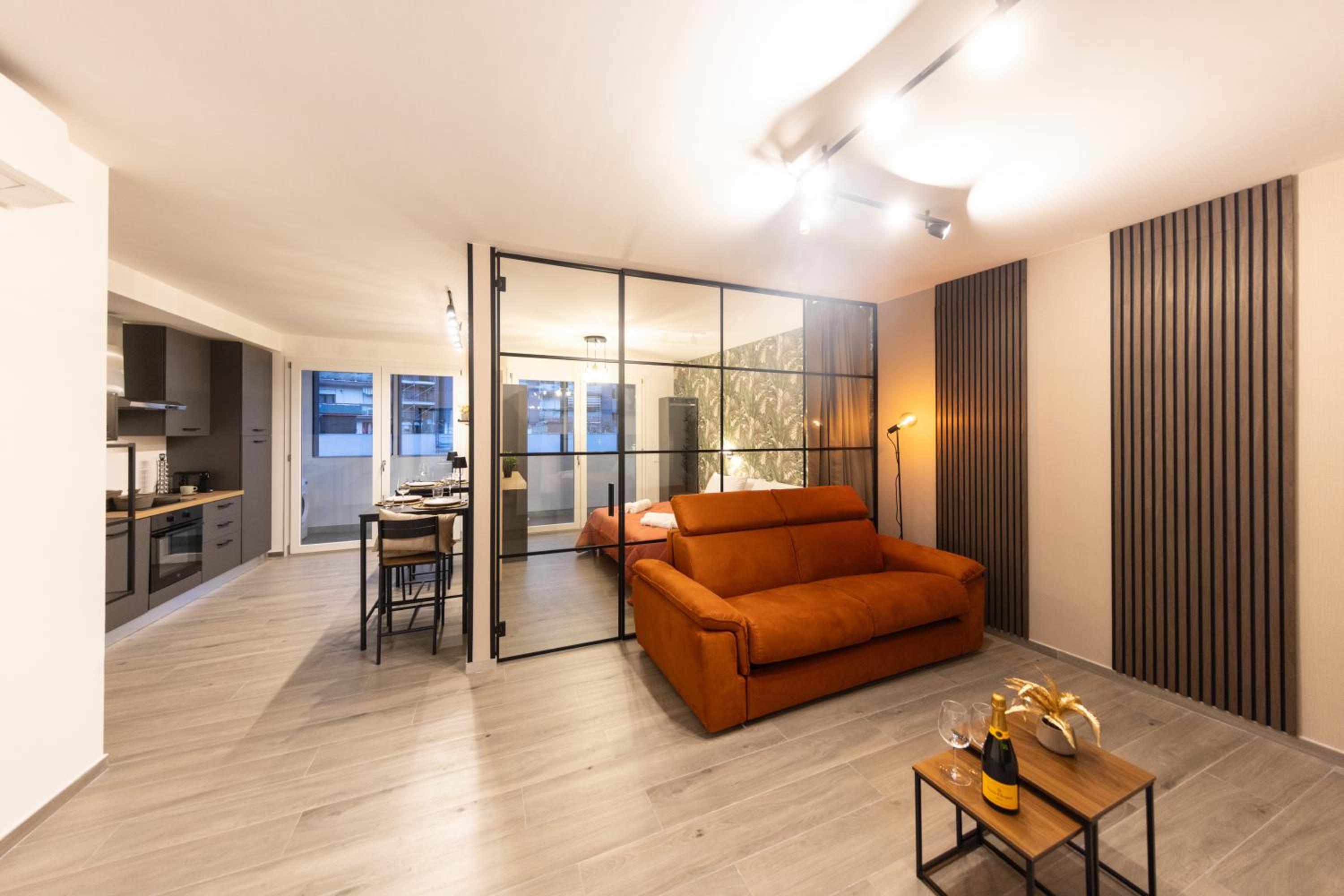 One-Bedroom Apartment