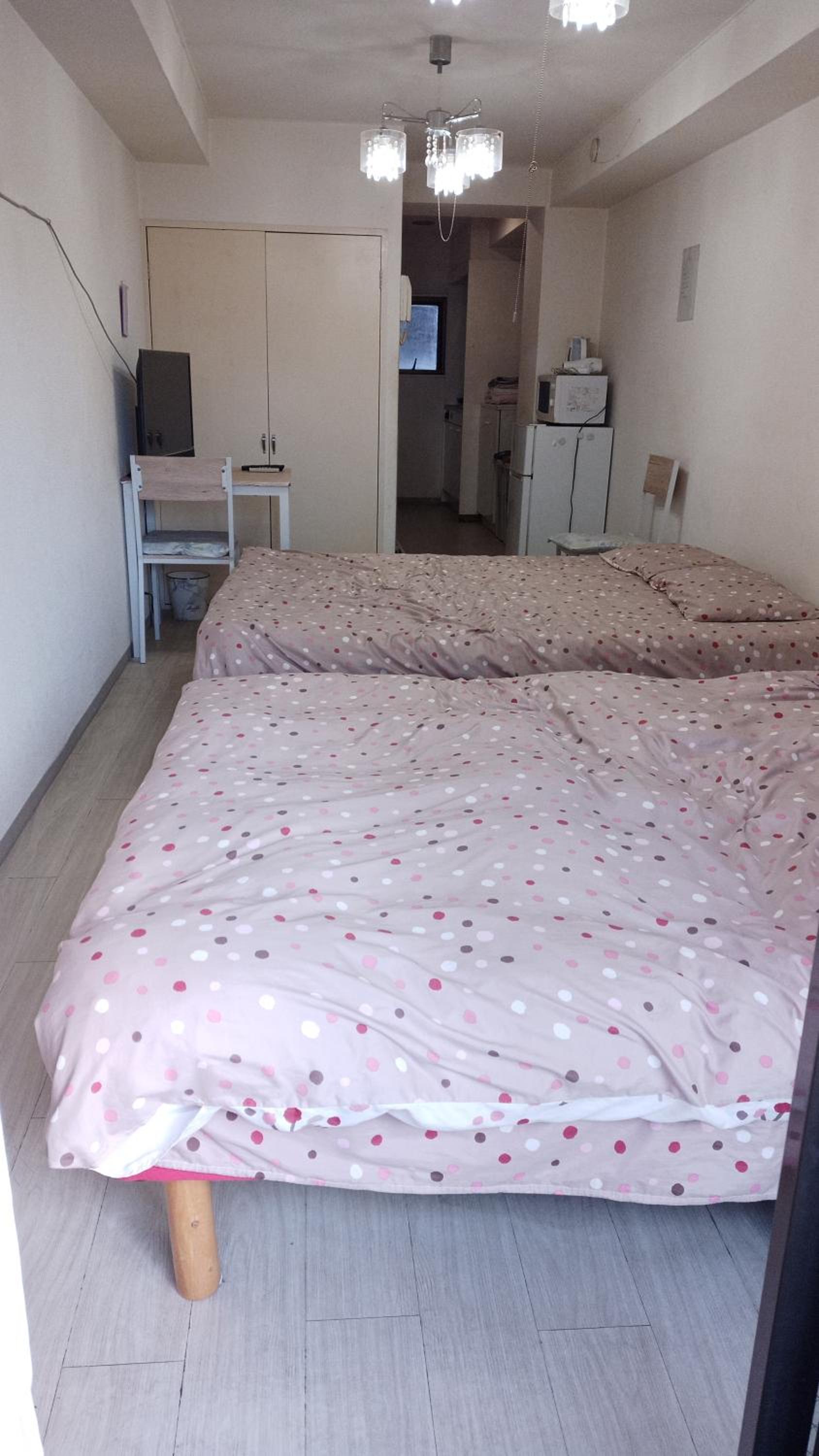 Budget Twin Room photo 3