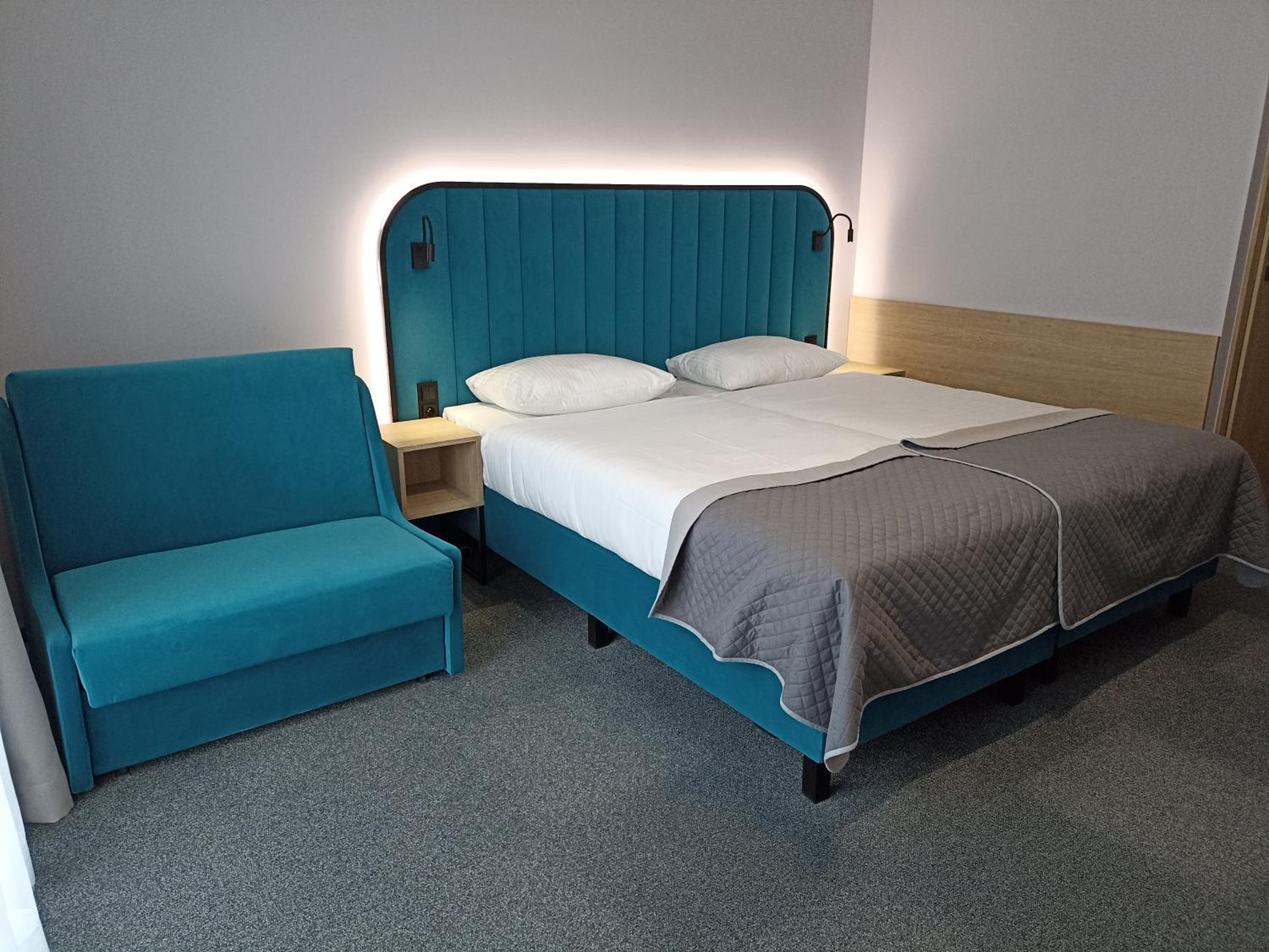 Double or Twin Room with Lake View photo 1