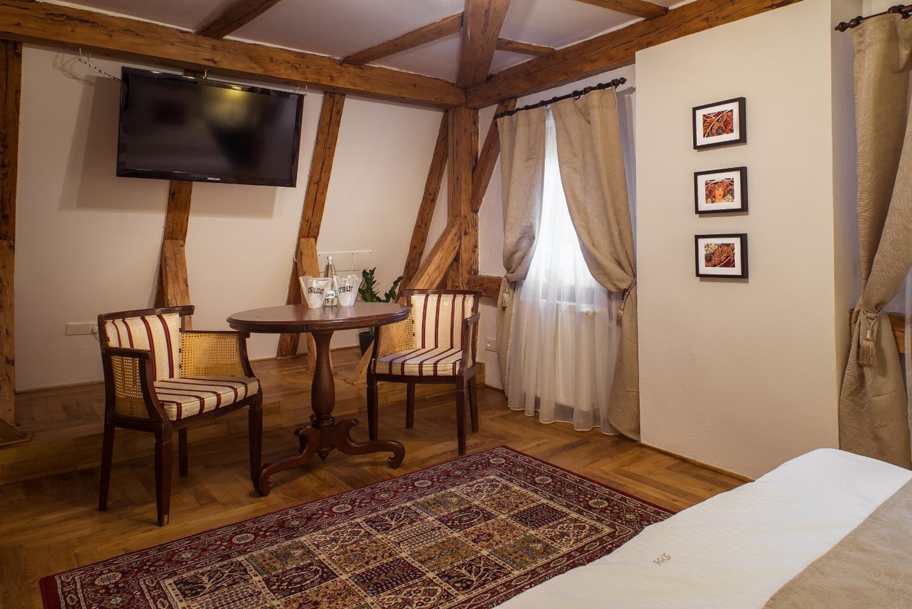 Standard Double Room photo 3