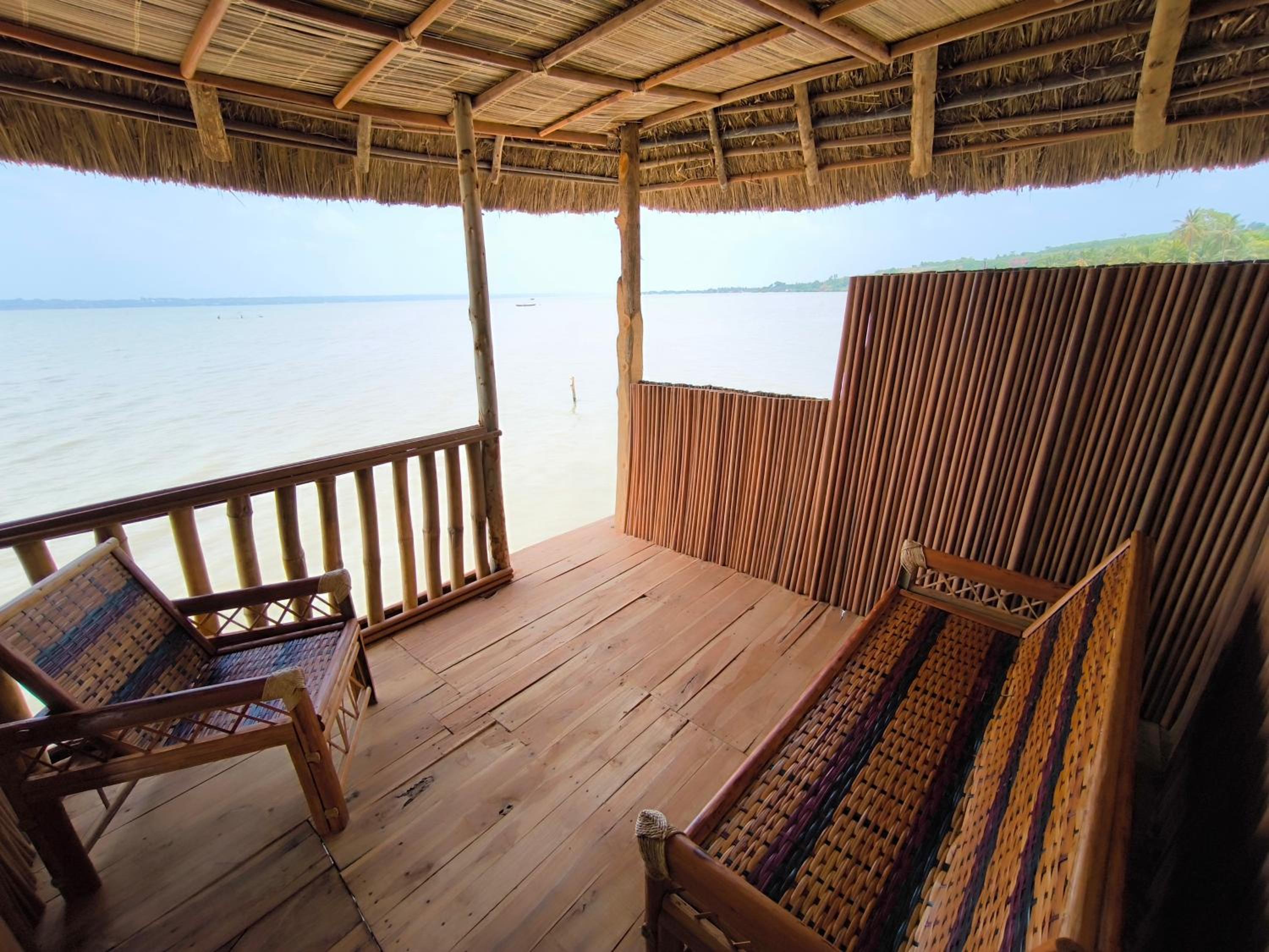 King Room with Lake View photo 2