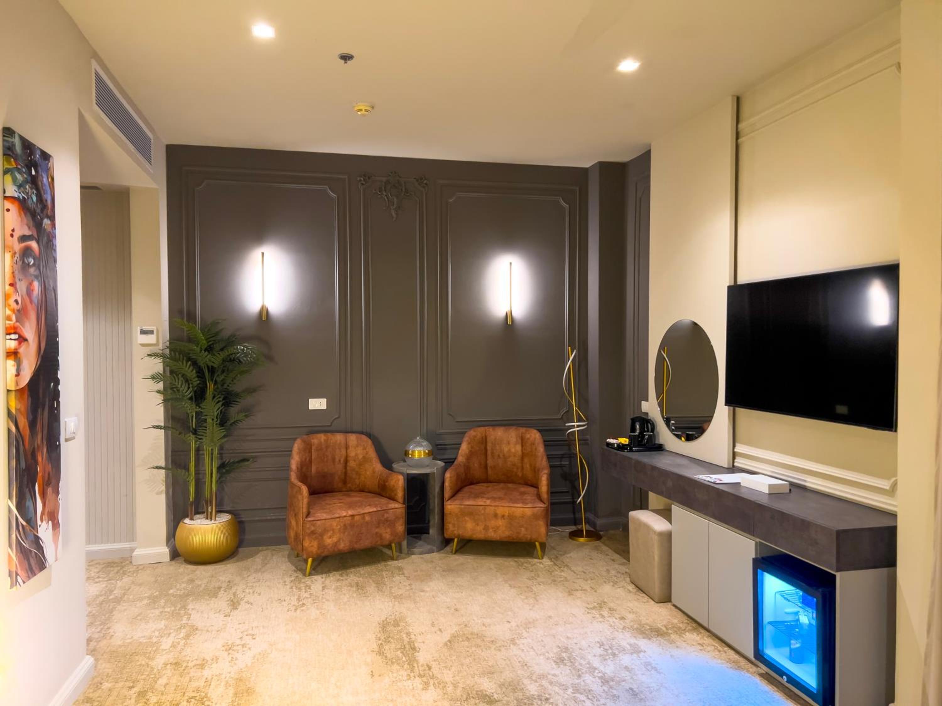 King Suite with Balcony