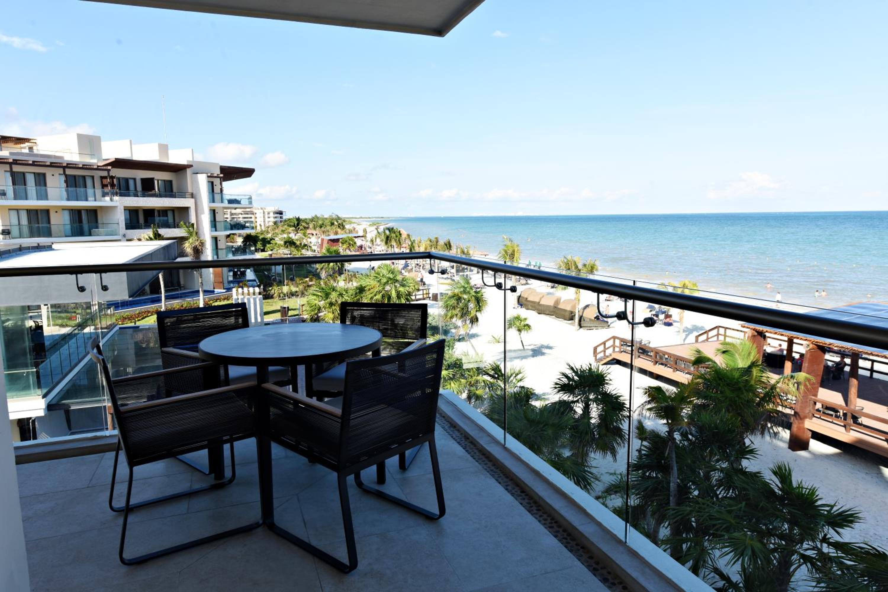 Luxury Presidential One Bedroom Suite Ocean View Diamond Club