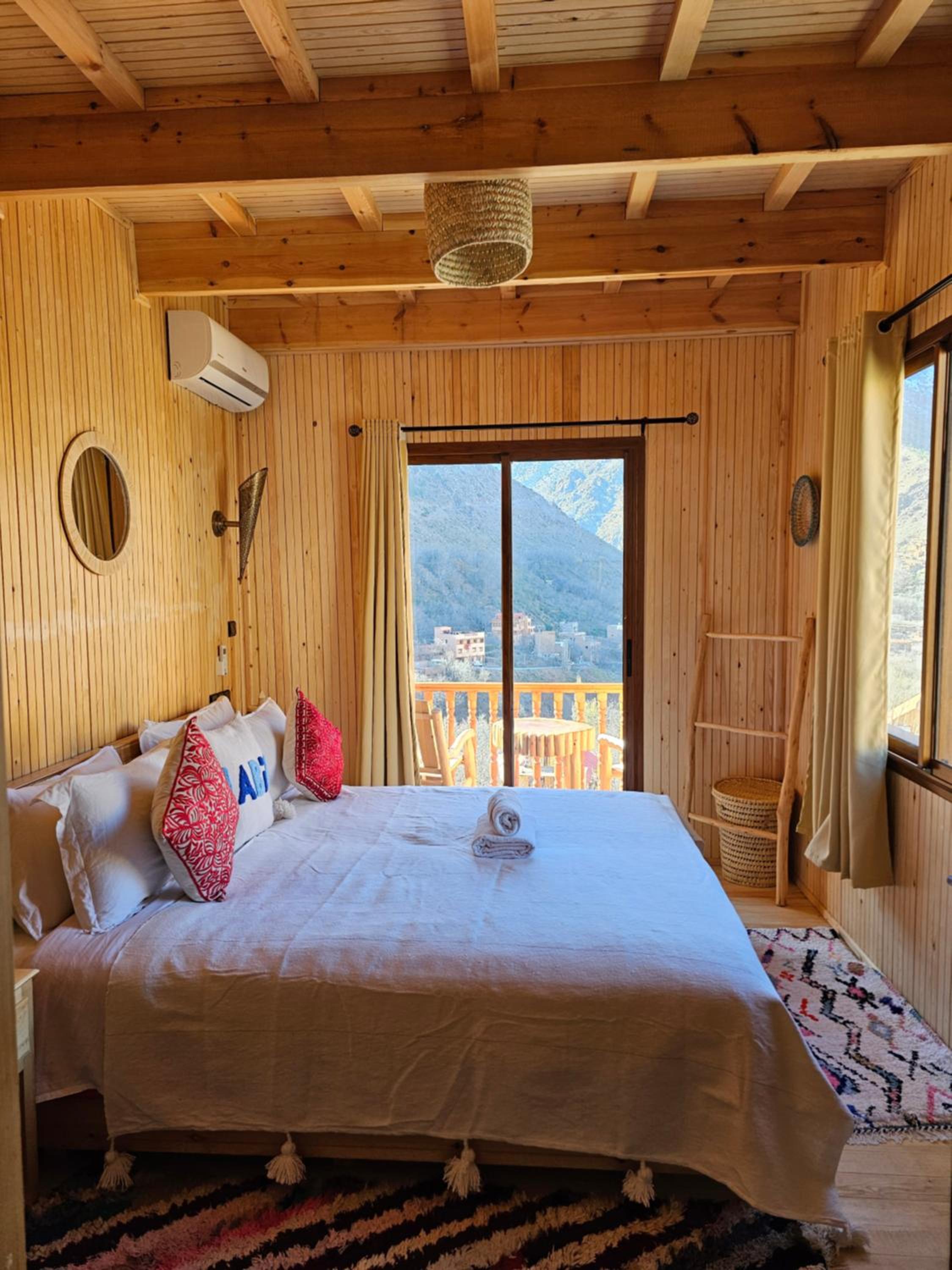 Superior Double or Twin Room with Mountain View