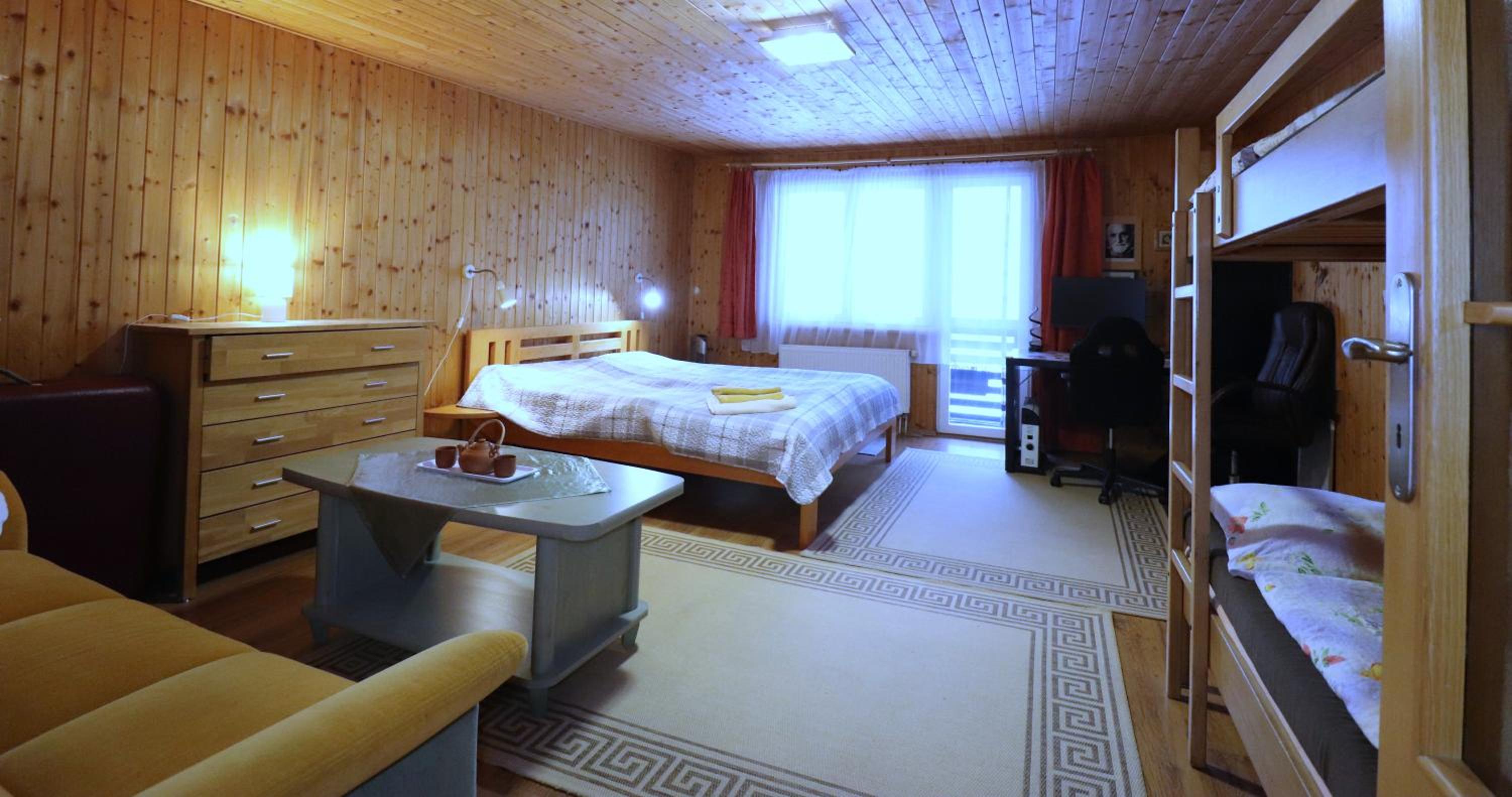 Two-Bedroom Deluxe Apartment with Balcony photo 1