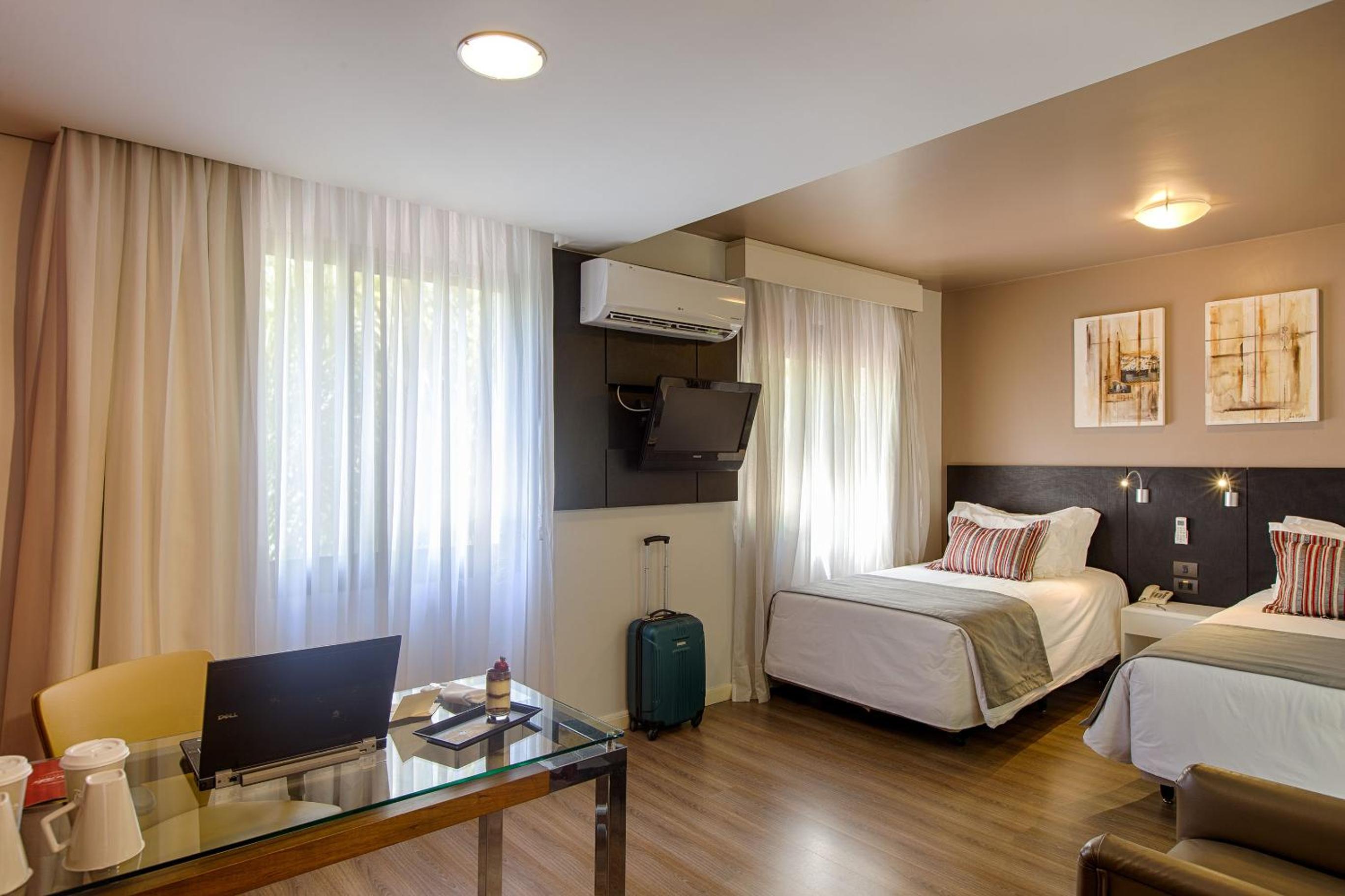 Superior Twin Room photo 2