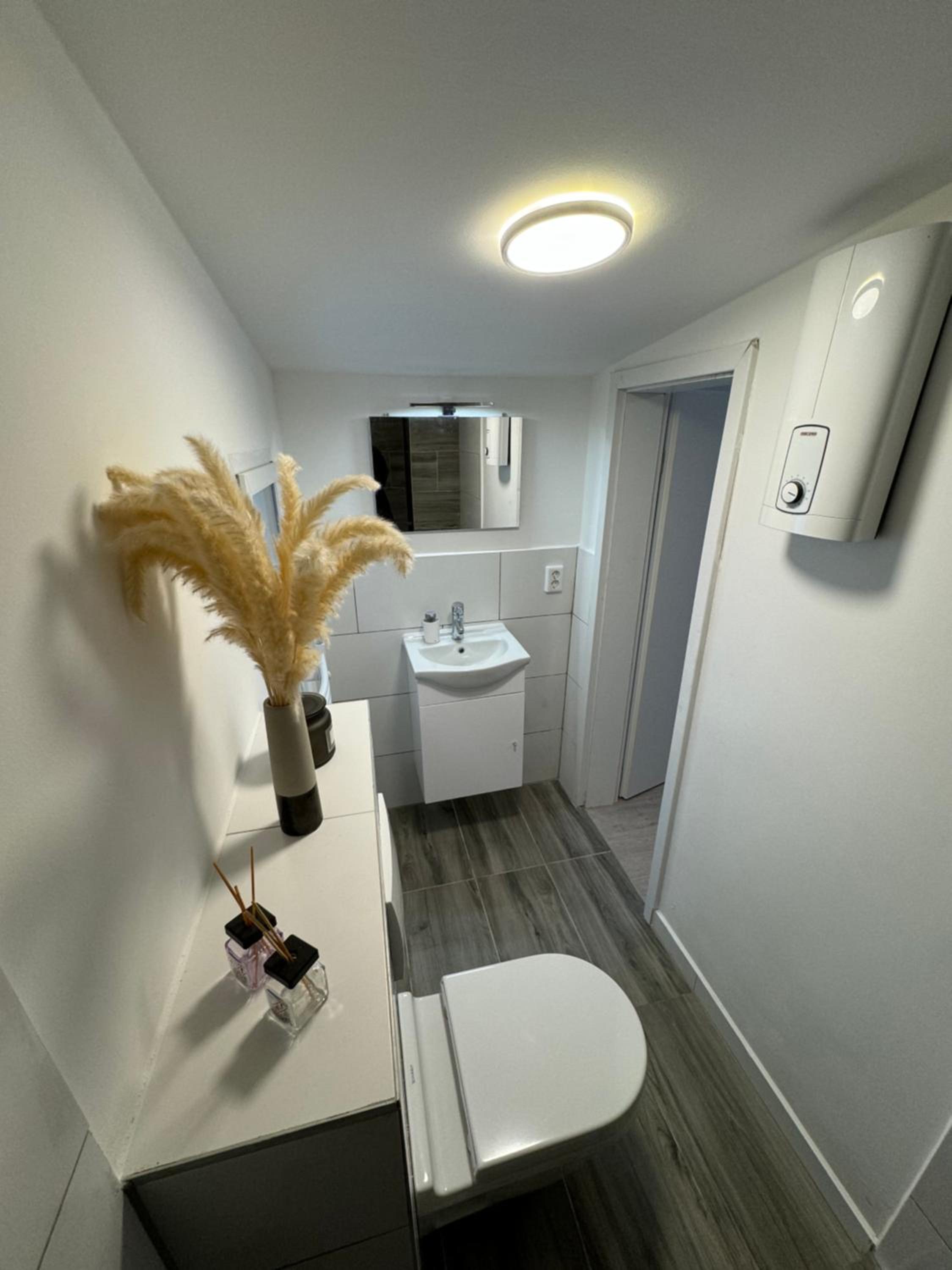 One-Bedroom House photo 2