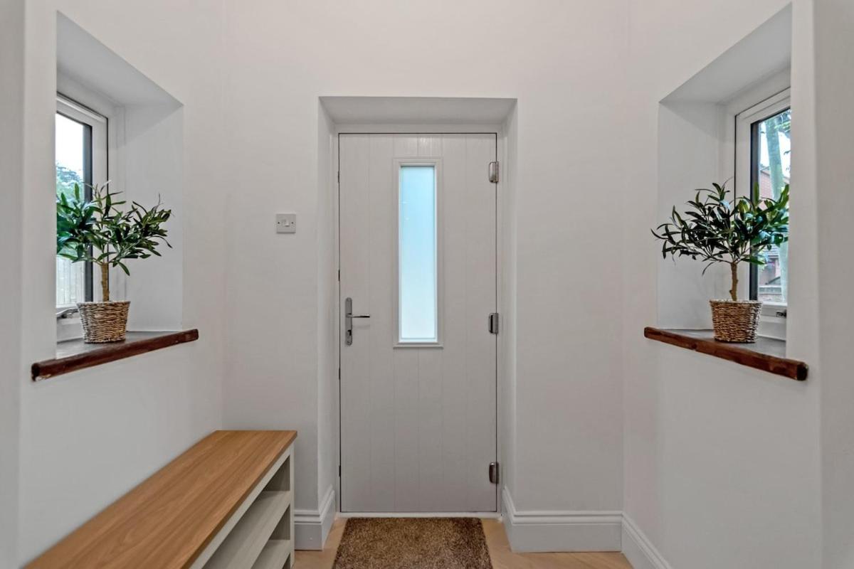 Two-Bedroom House photo 2