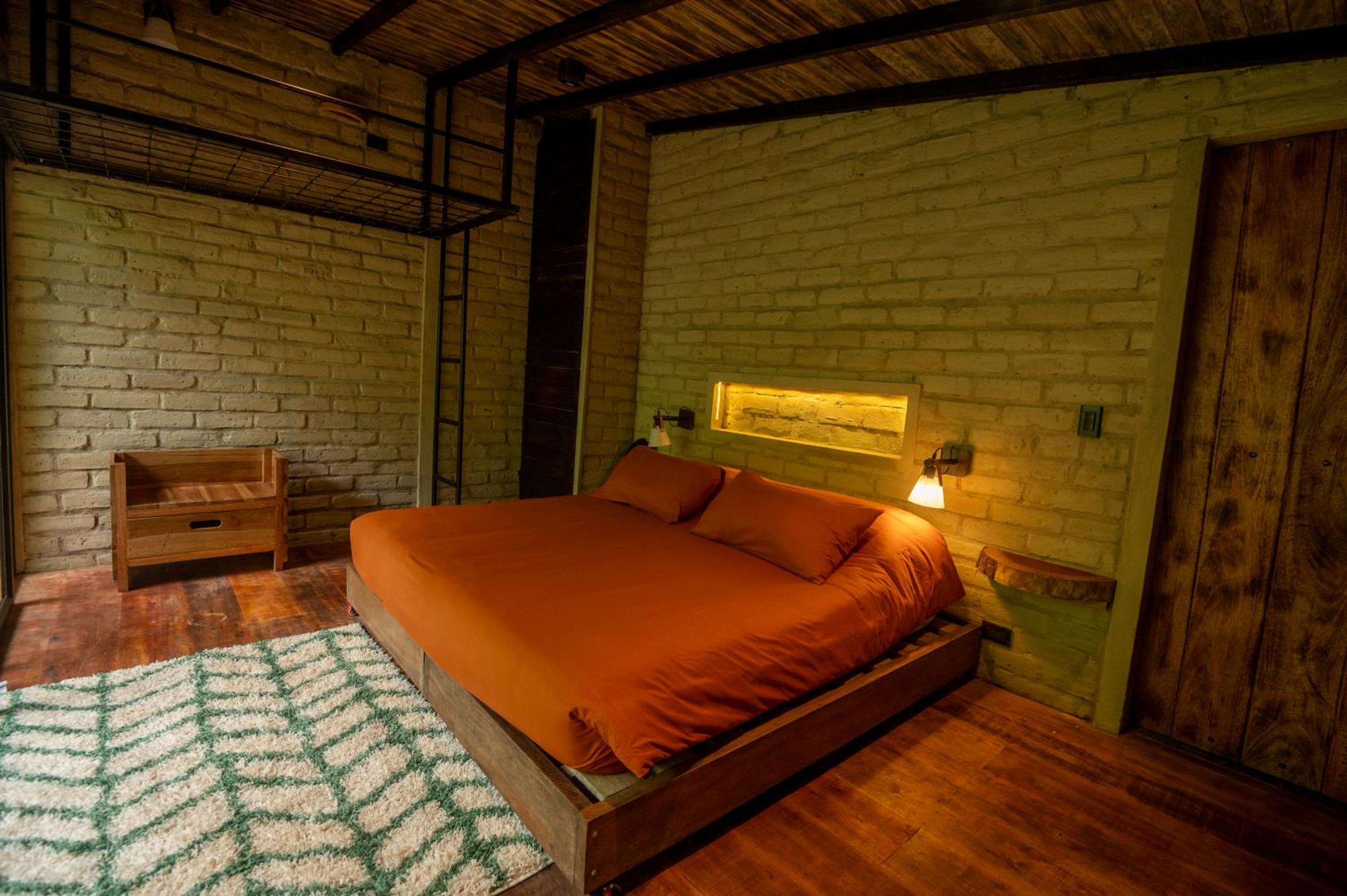 Suite - Photo 4