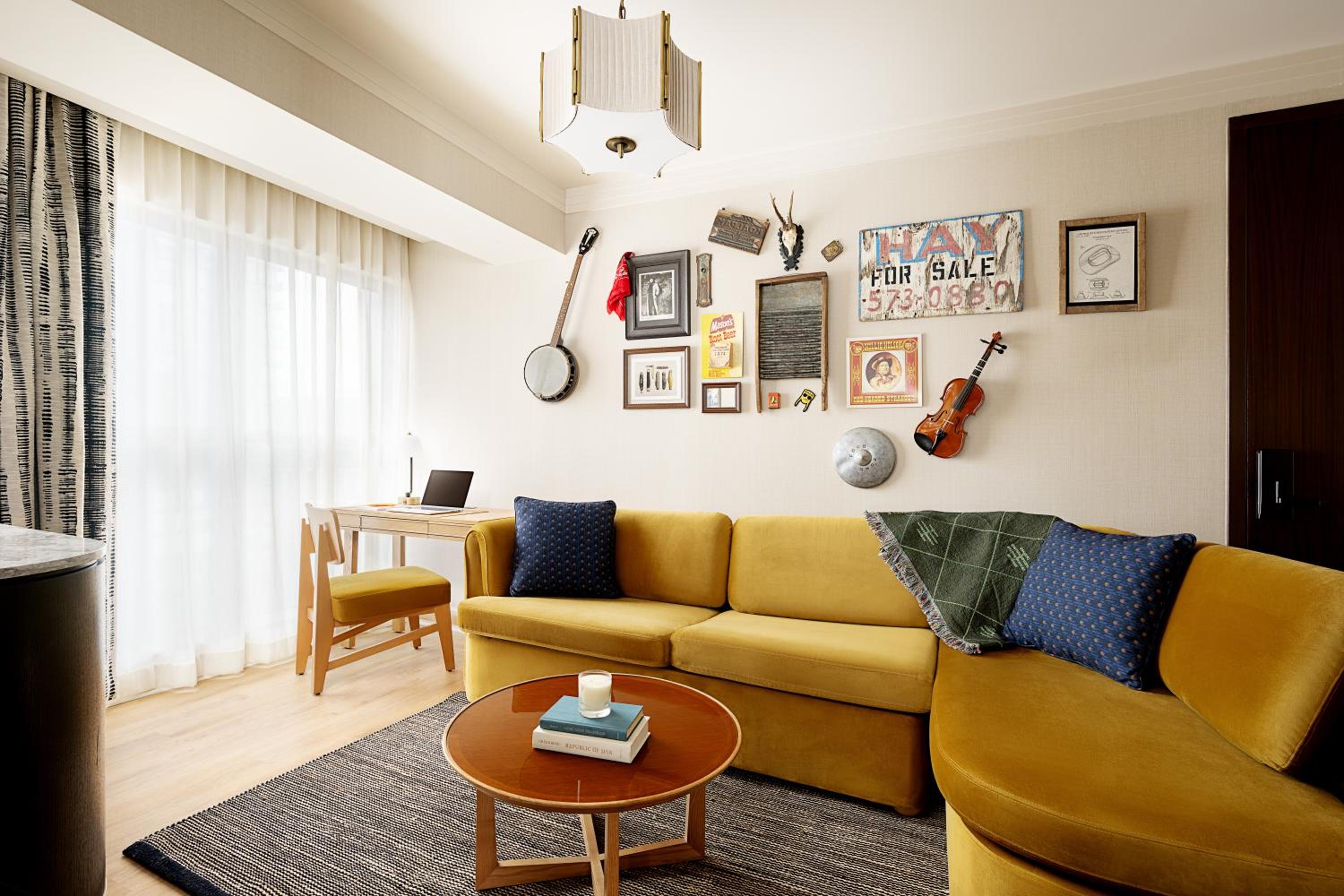 Premium Amped Suite - Photo 2
