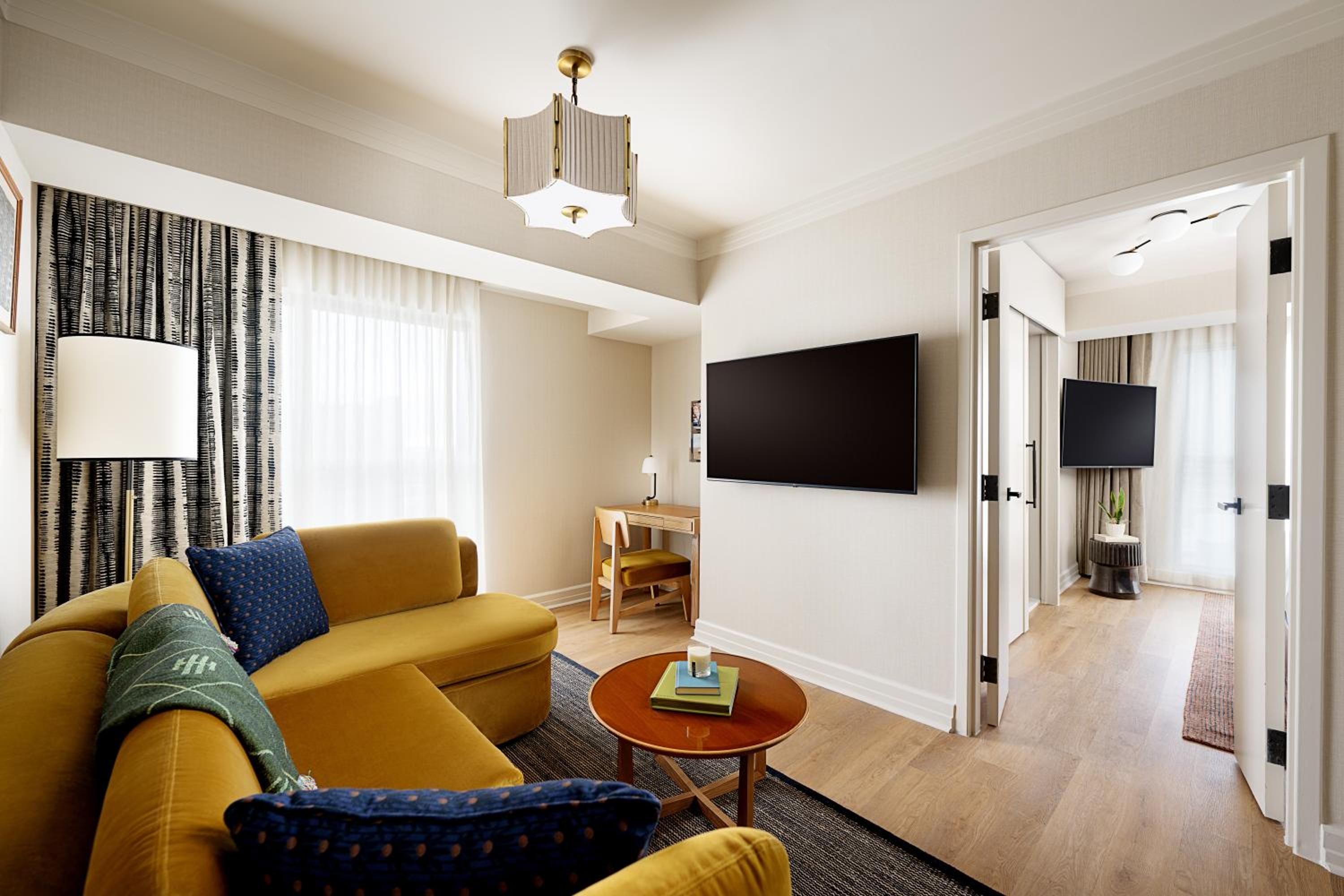 Premium Amped Suite - Photo 4
