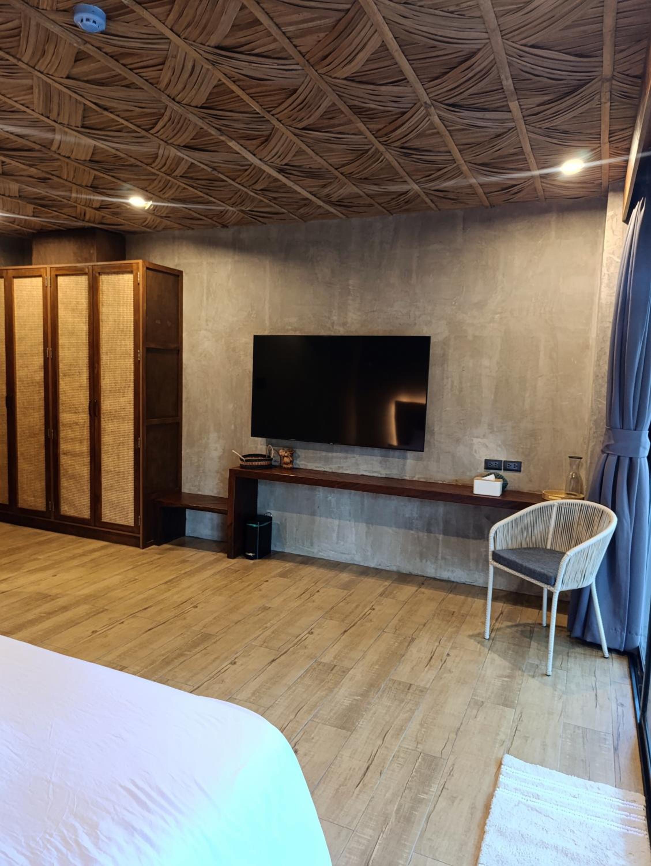 Deluxe Double Room with Shower photo 2