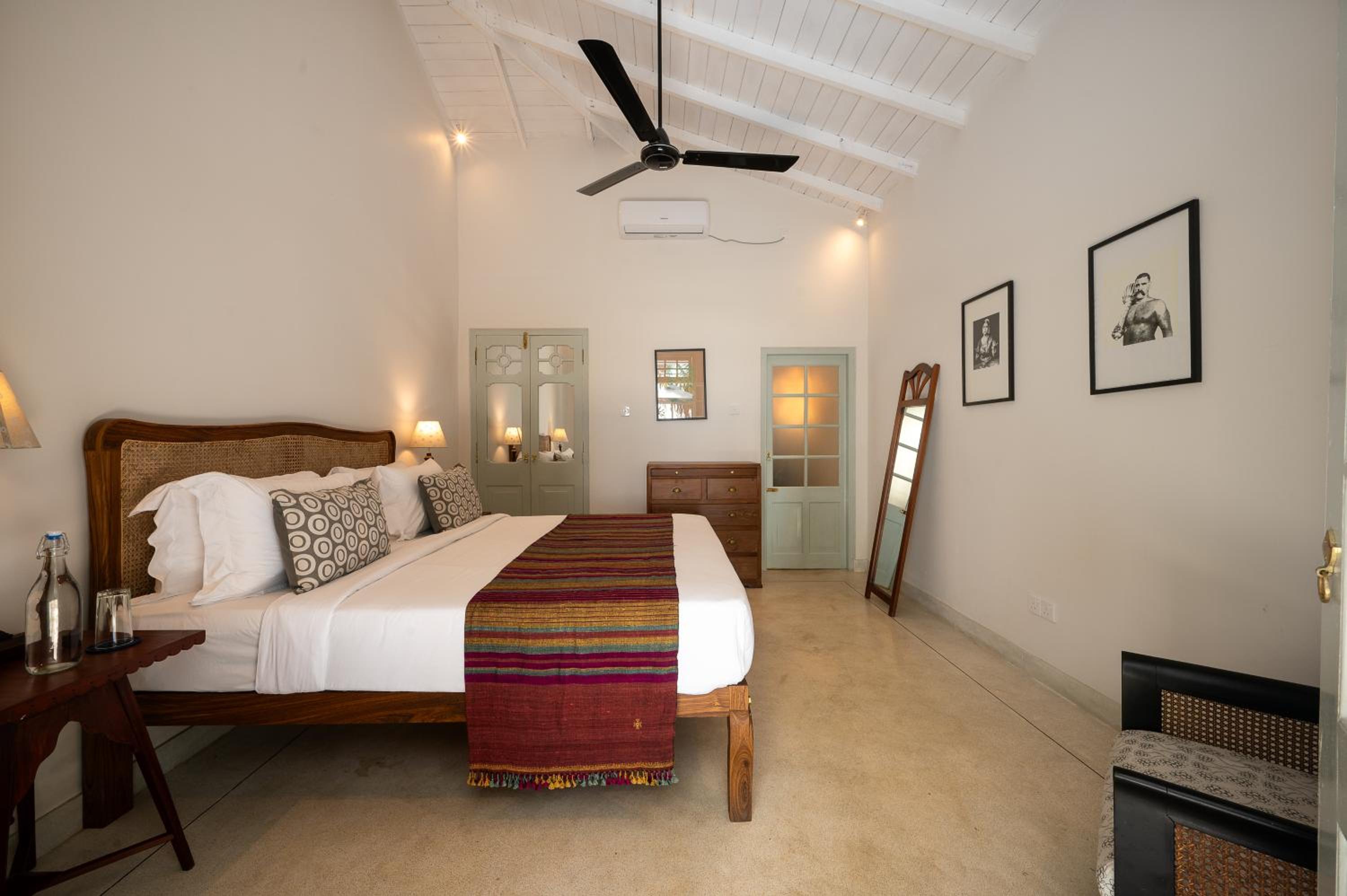King Room – Lumi Villa (Adjacent to the Hotel)