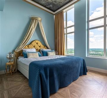 Top Floor Suite