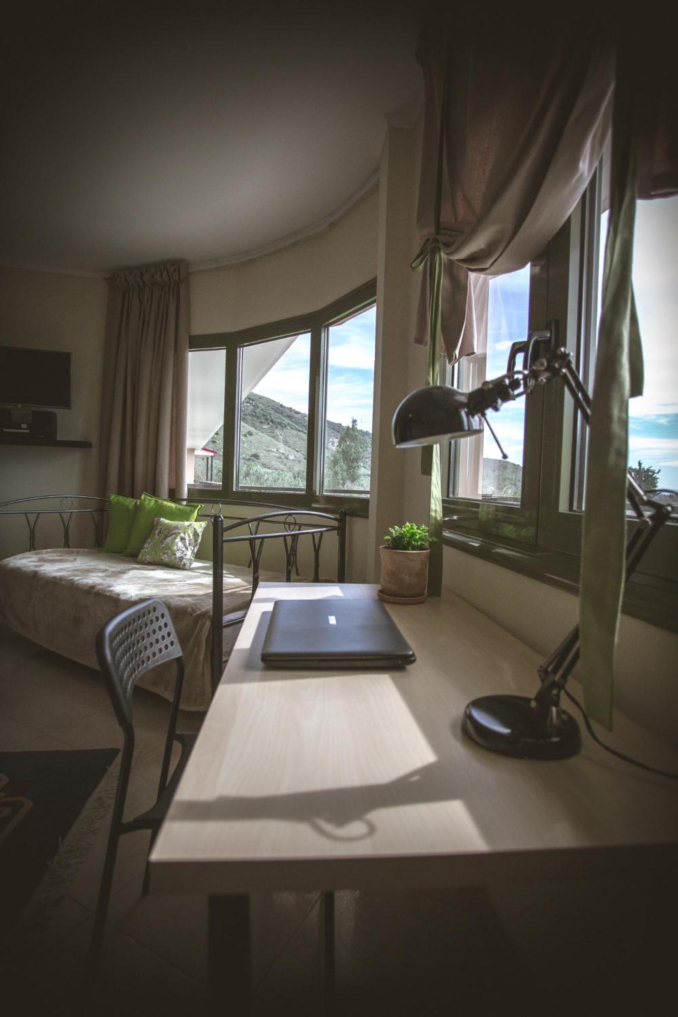 Triple Room with Terrace - Photo 1