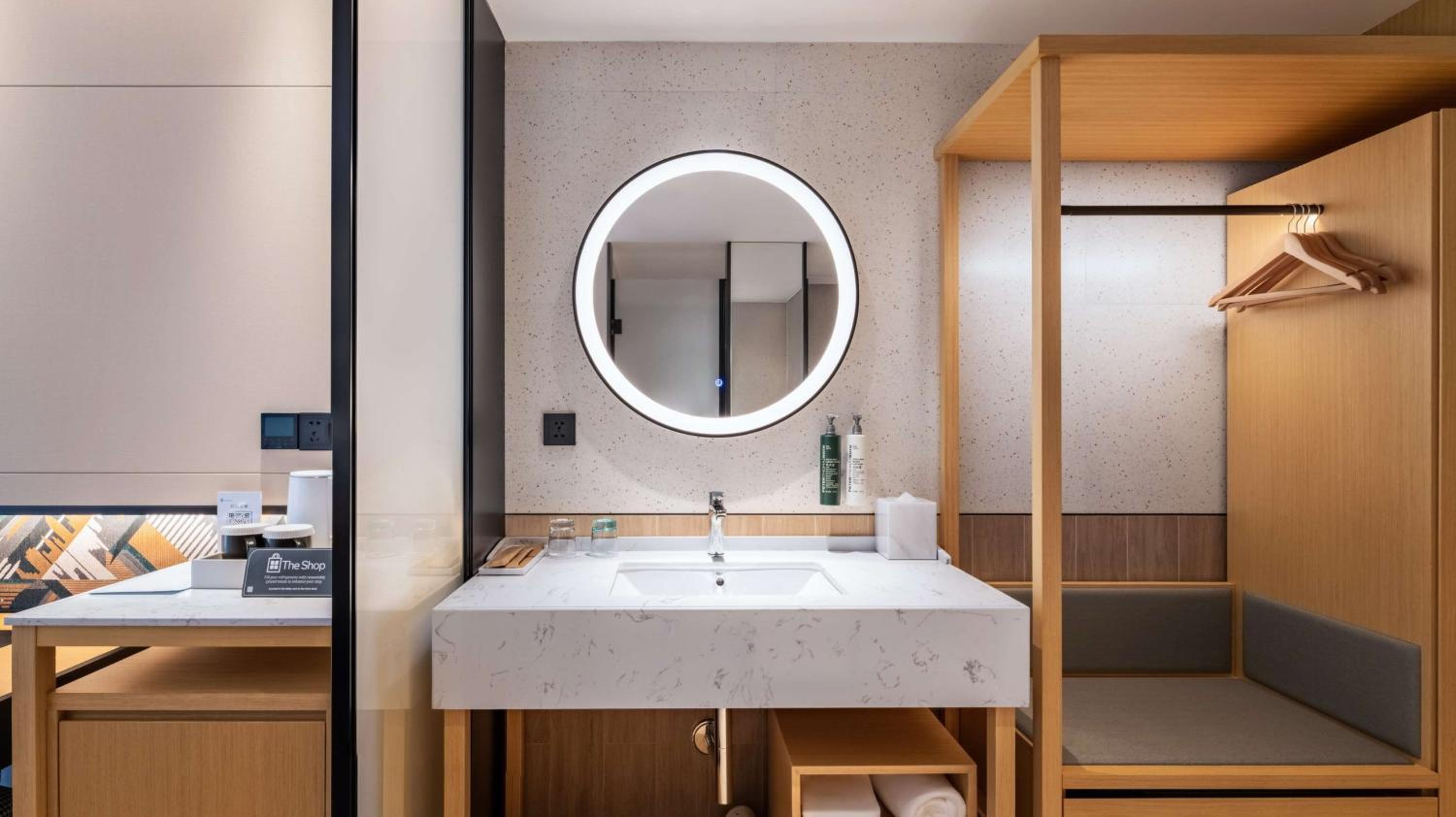 Twin Room with Mountain View