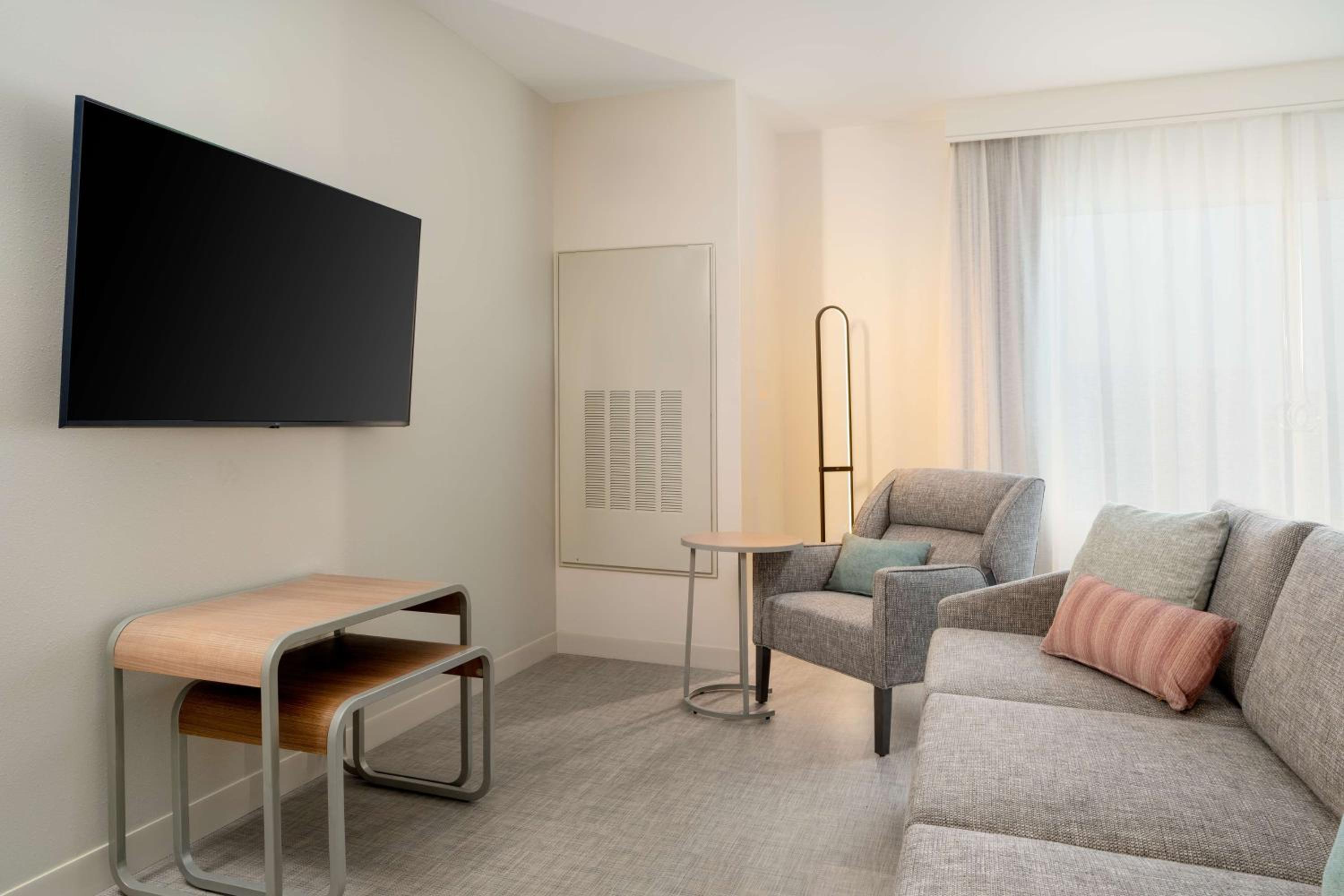 King Studio Suite - Photo 6