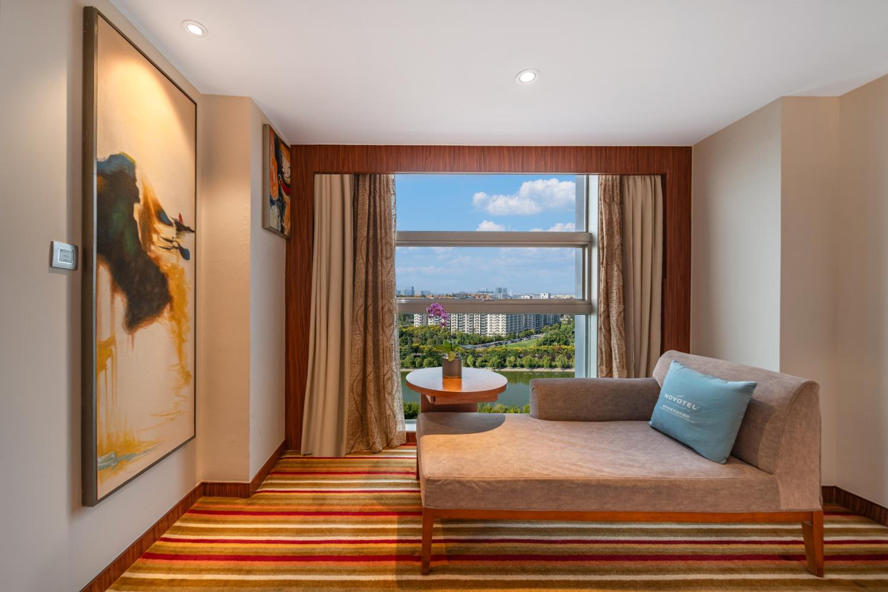 Executive Twin Room - Photo 4
