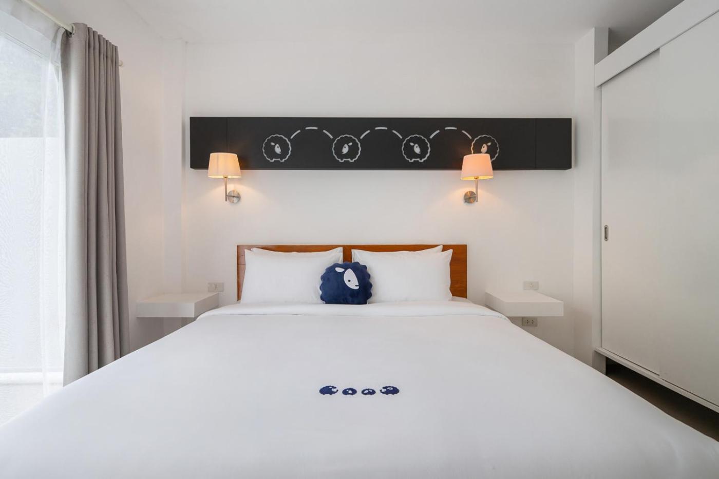 Suite with Pool View