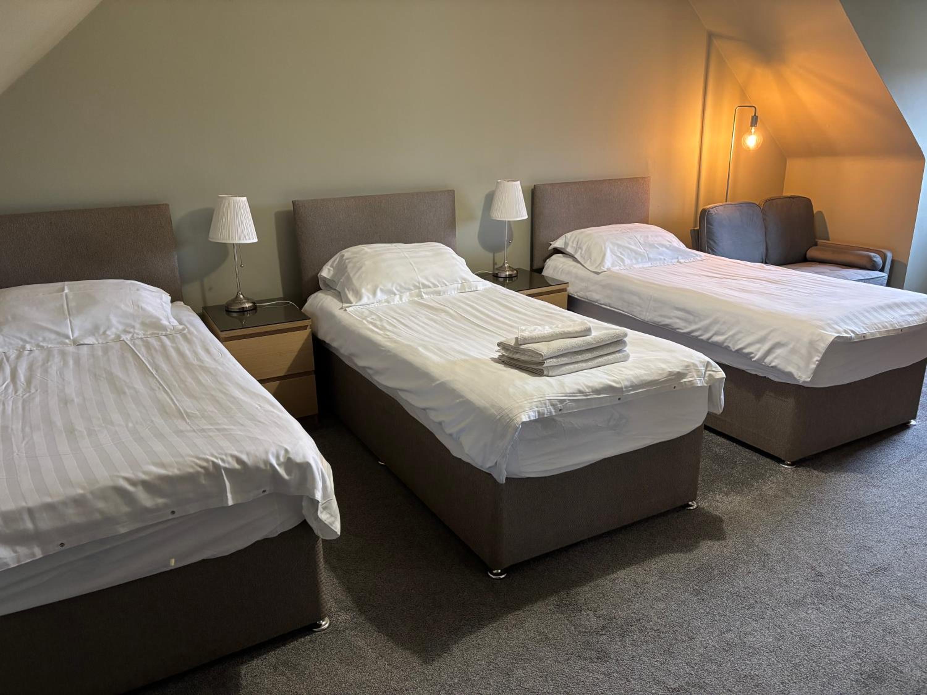 Deluxe Triple Room - Photo 1