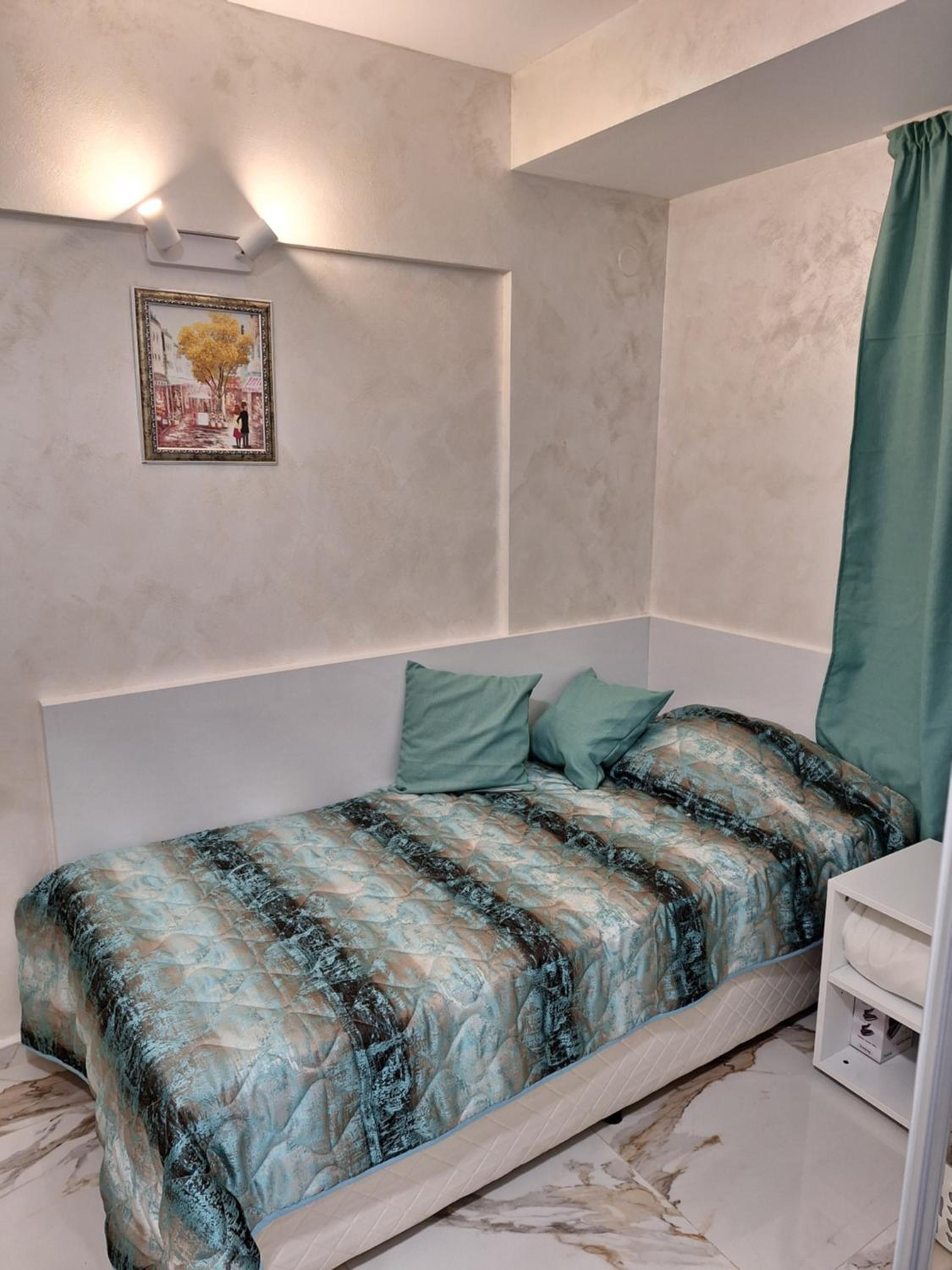 Small Single Room photo 2