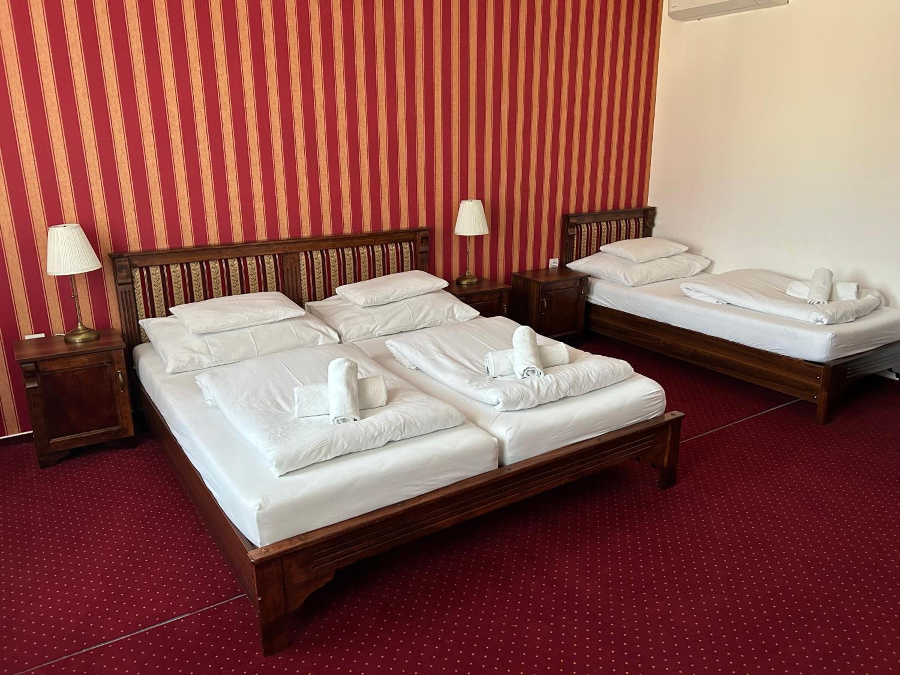 Comfort Triple Room photo 2