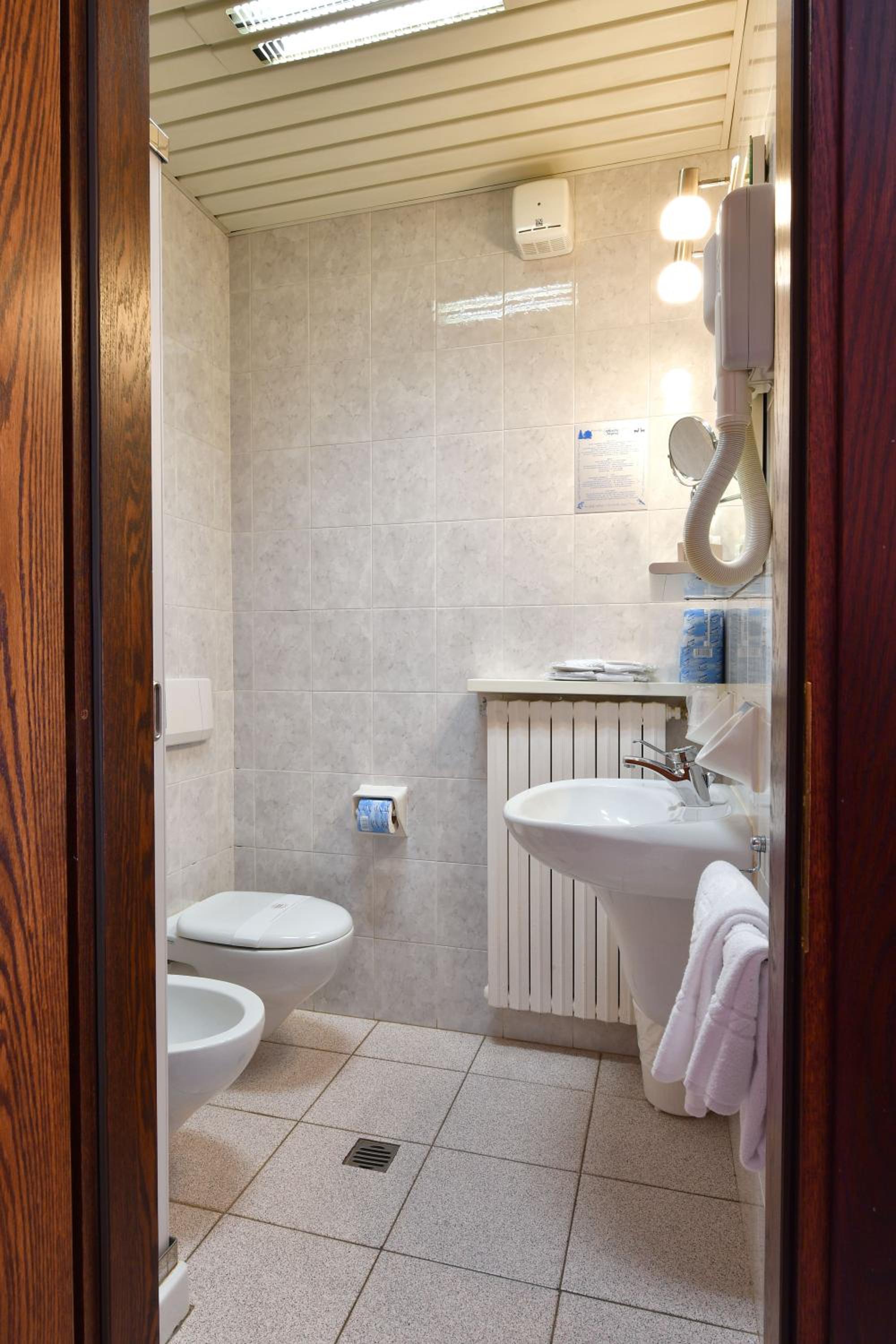 Large Double Room photo 2