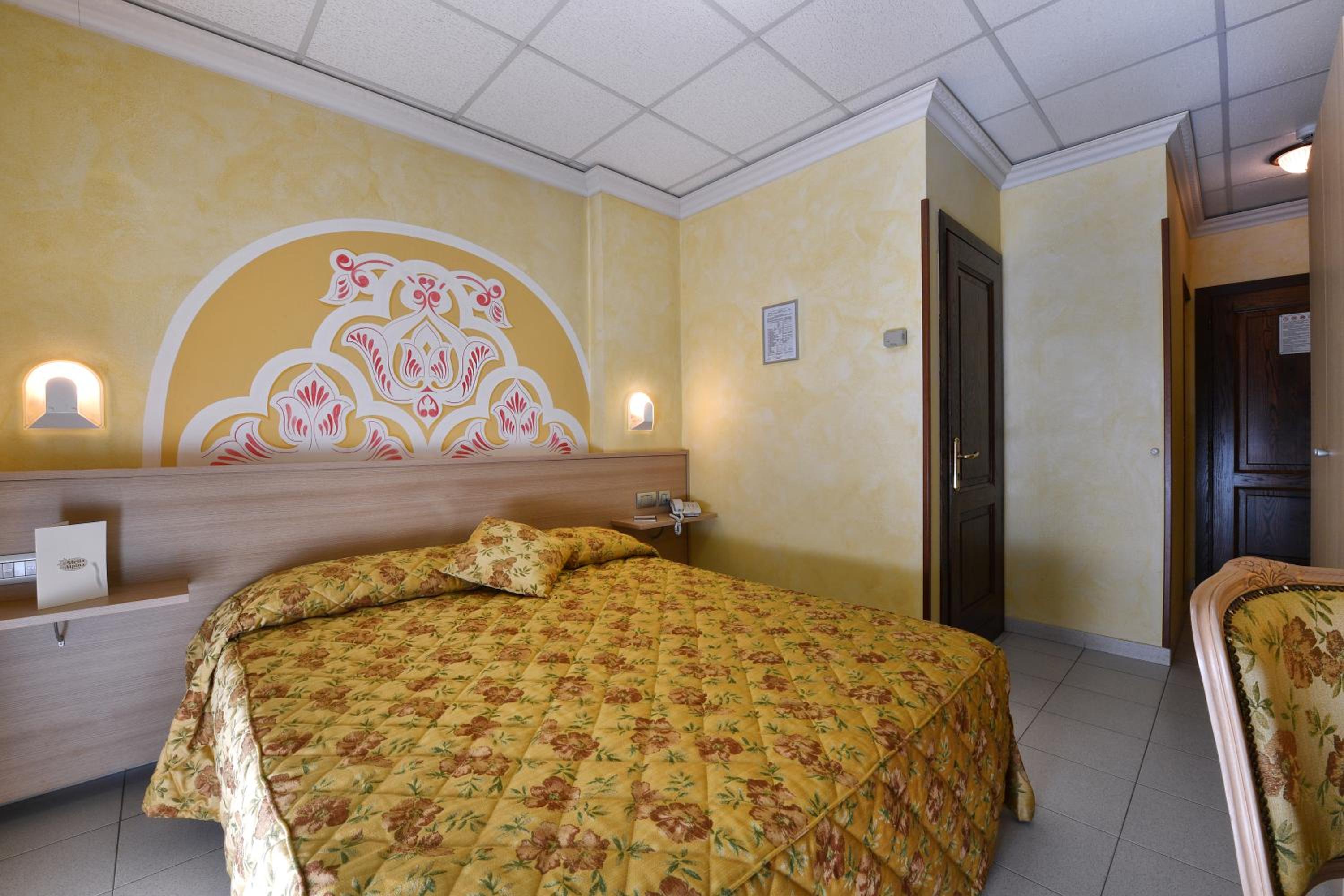 Double or Twin Room photo 2