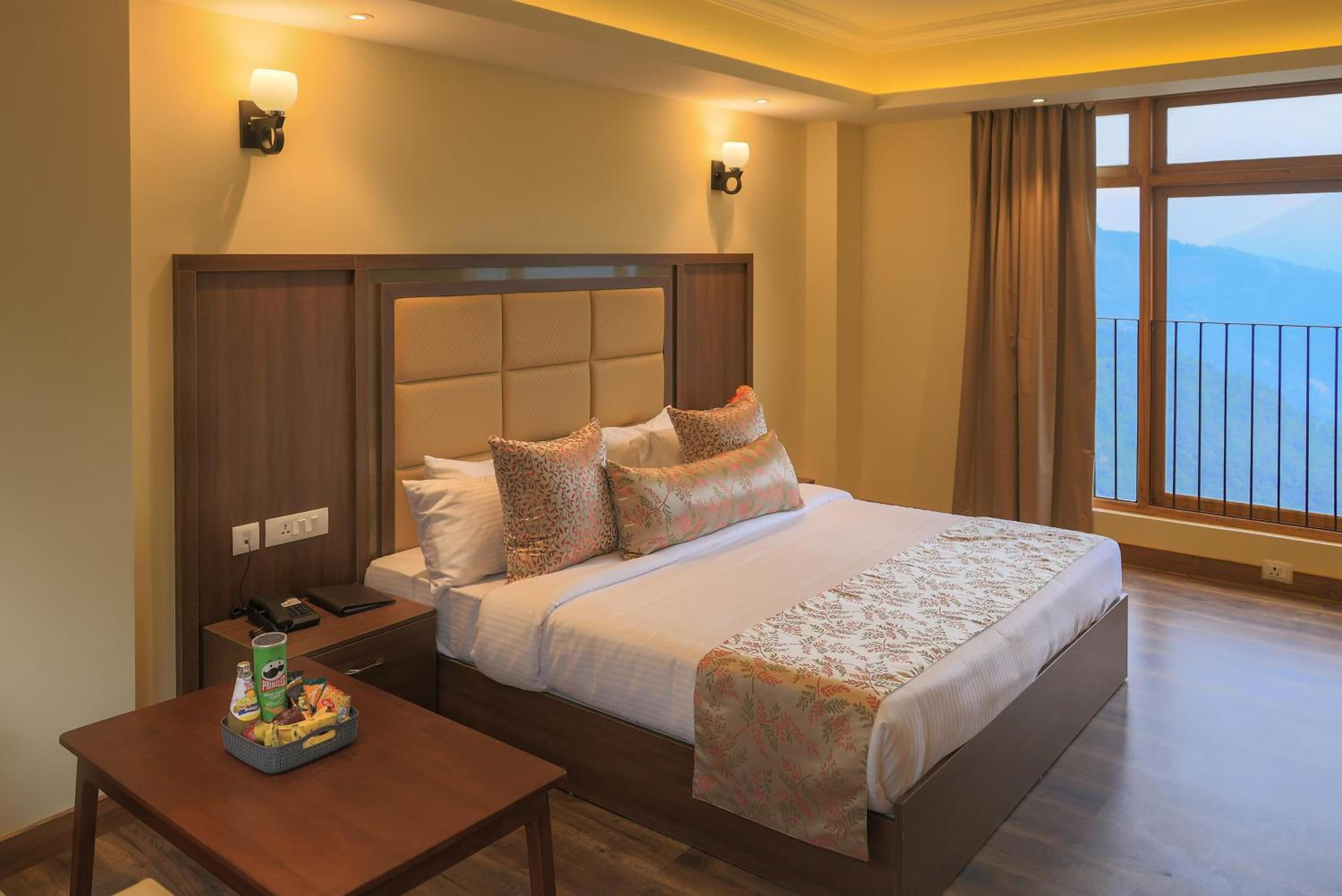 Deluxe Triple Room - Photo 1