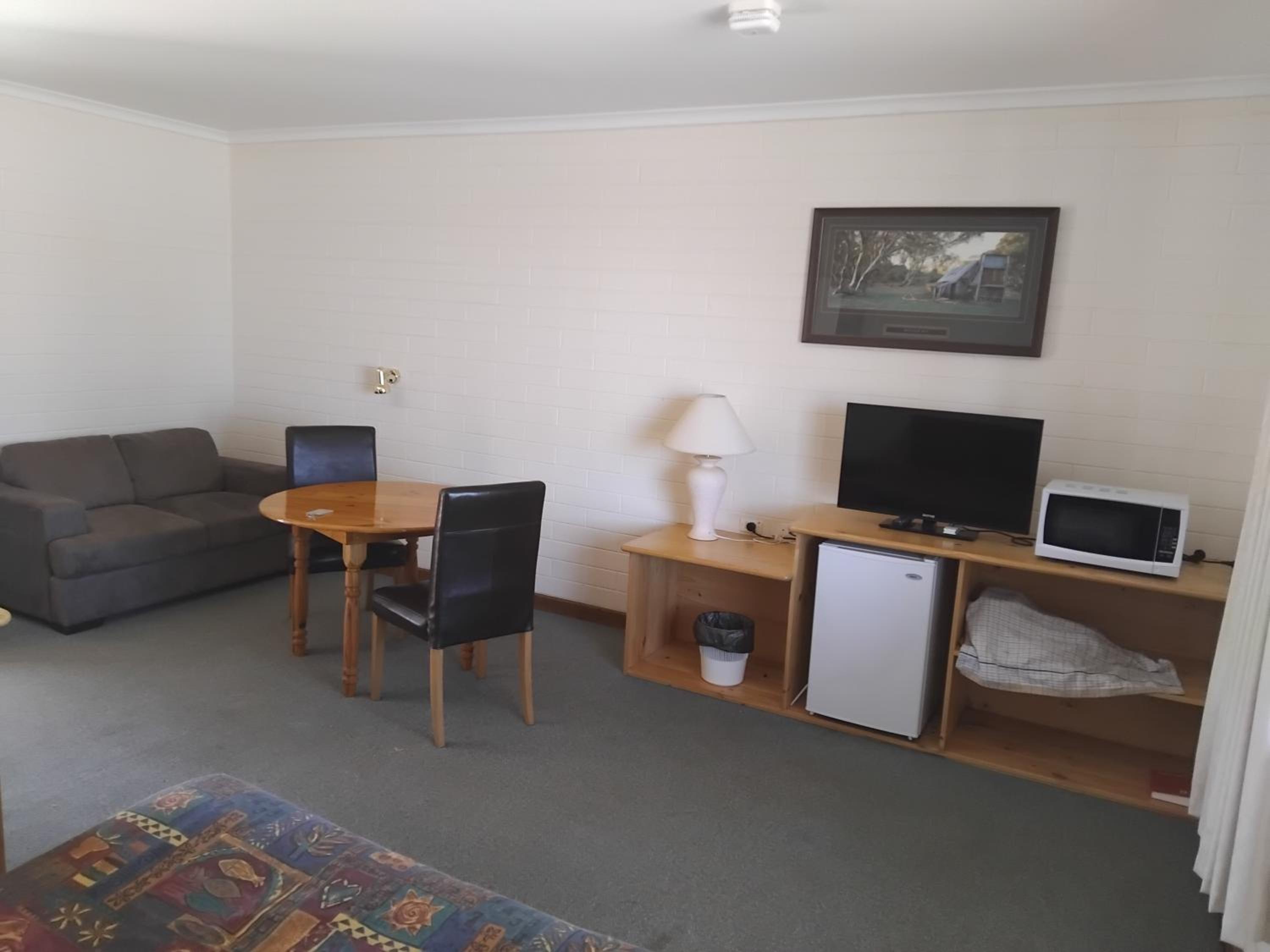Double Room with Private Bathroom photo 3