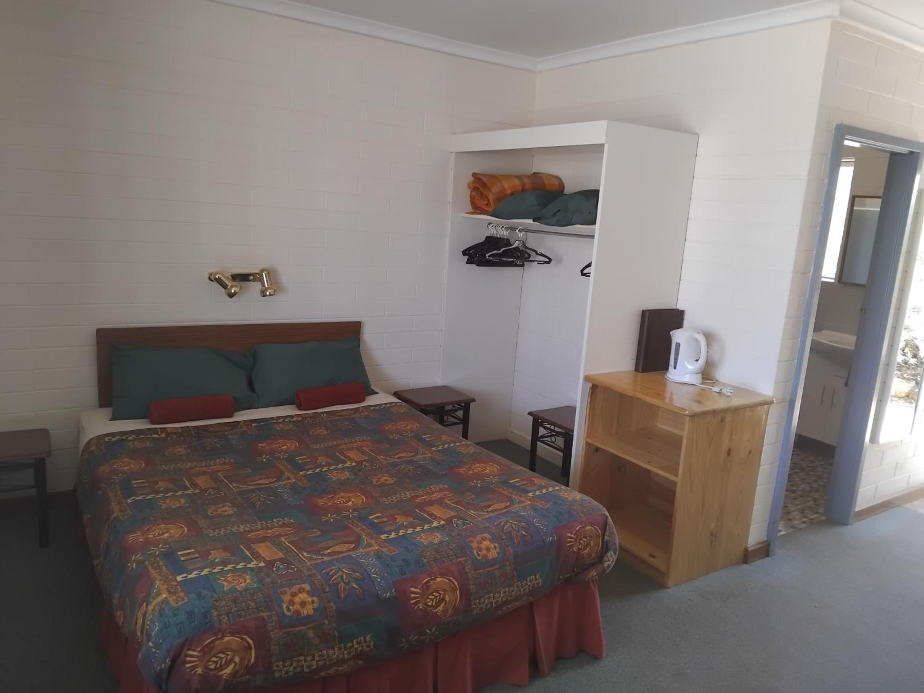 Double Room with Private Bathroom photo 2