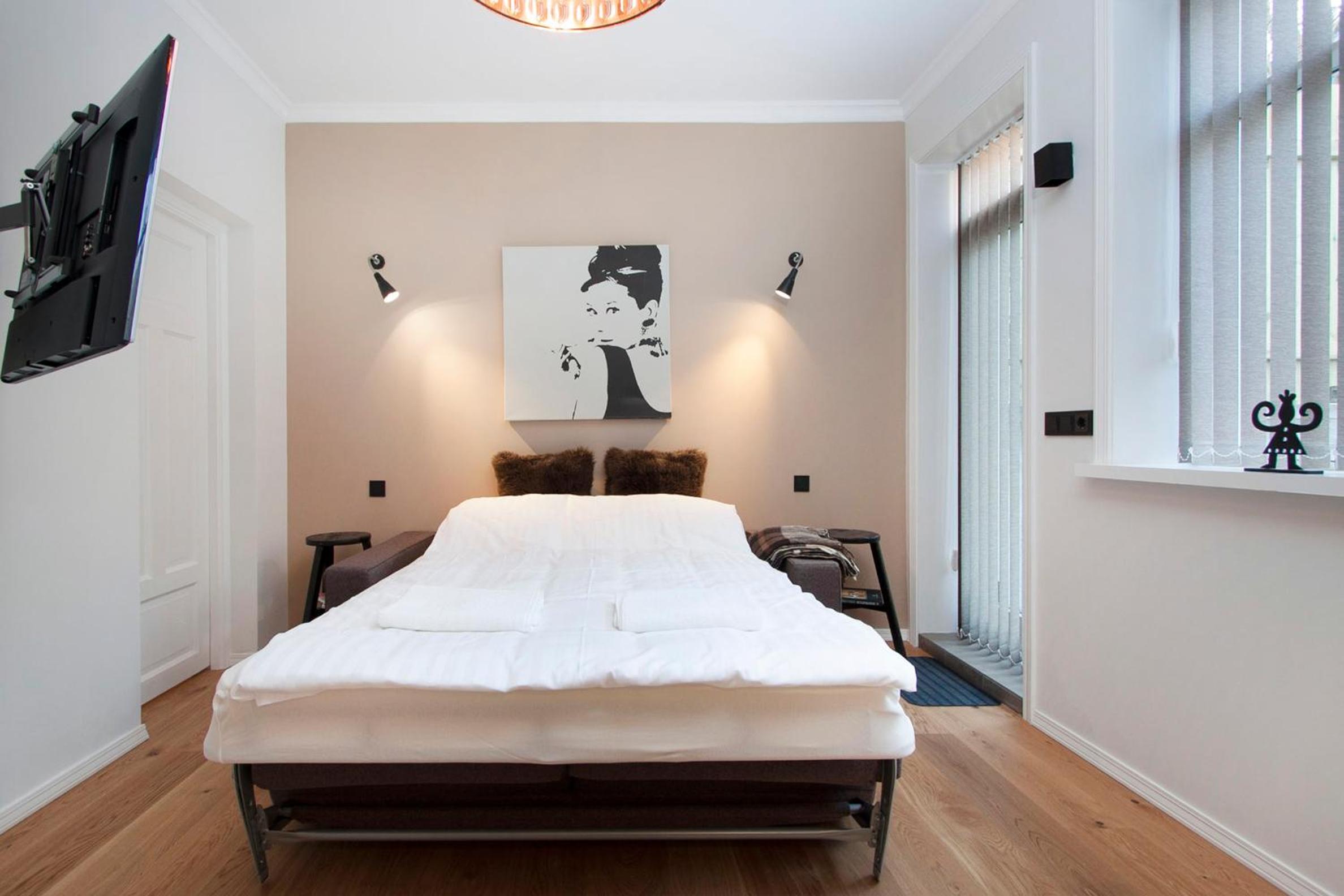 Studio Apartment photo 1